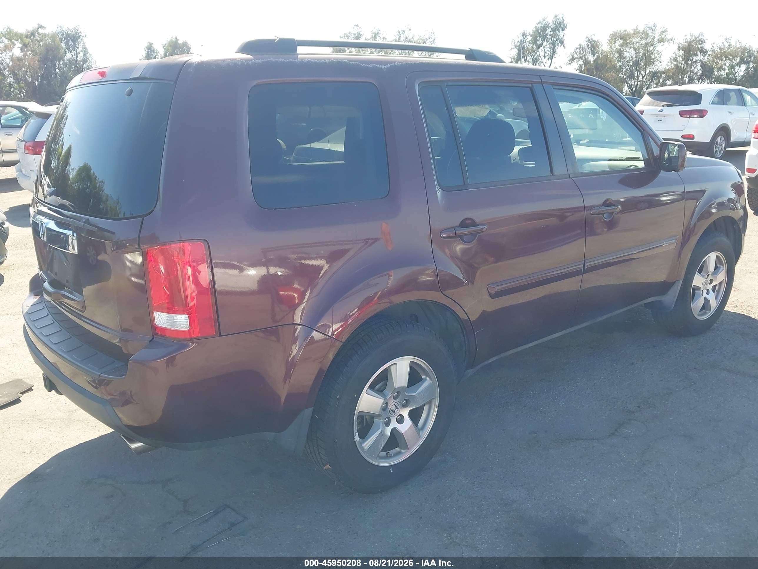 2011 Honda Pilot Ex Burgundy vin: 5FNYF3H41BB047665