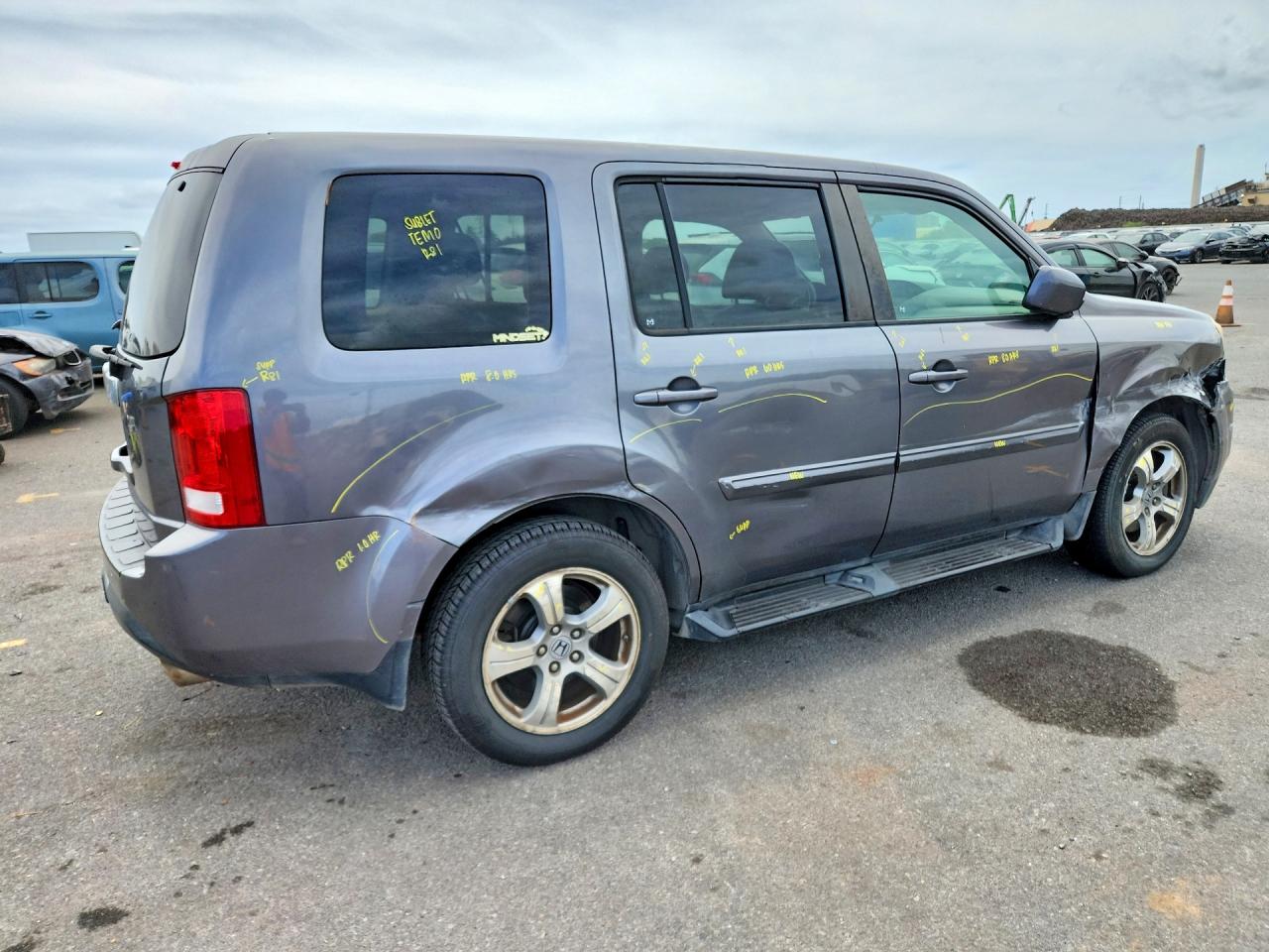 2015 Honda Pilot Ex Gray vin: 5FNYF3H41FB030628