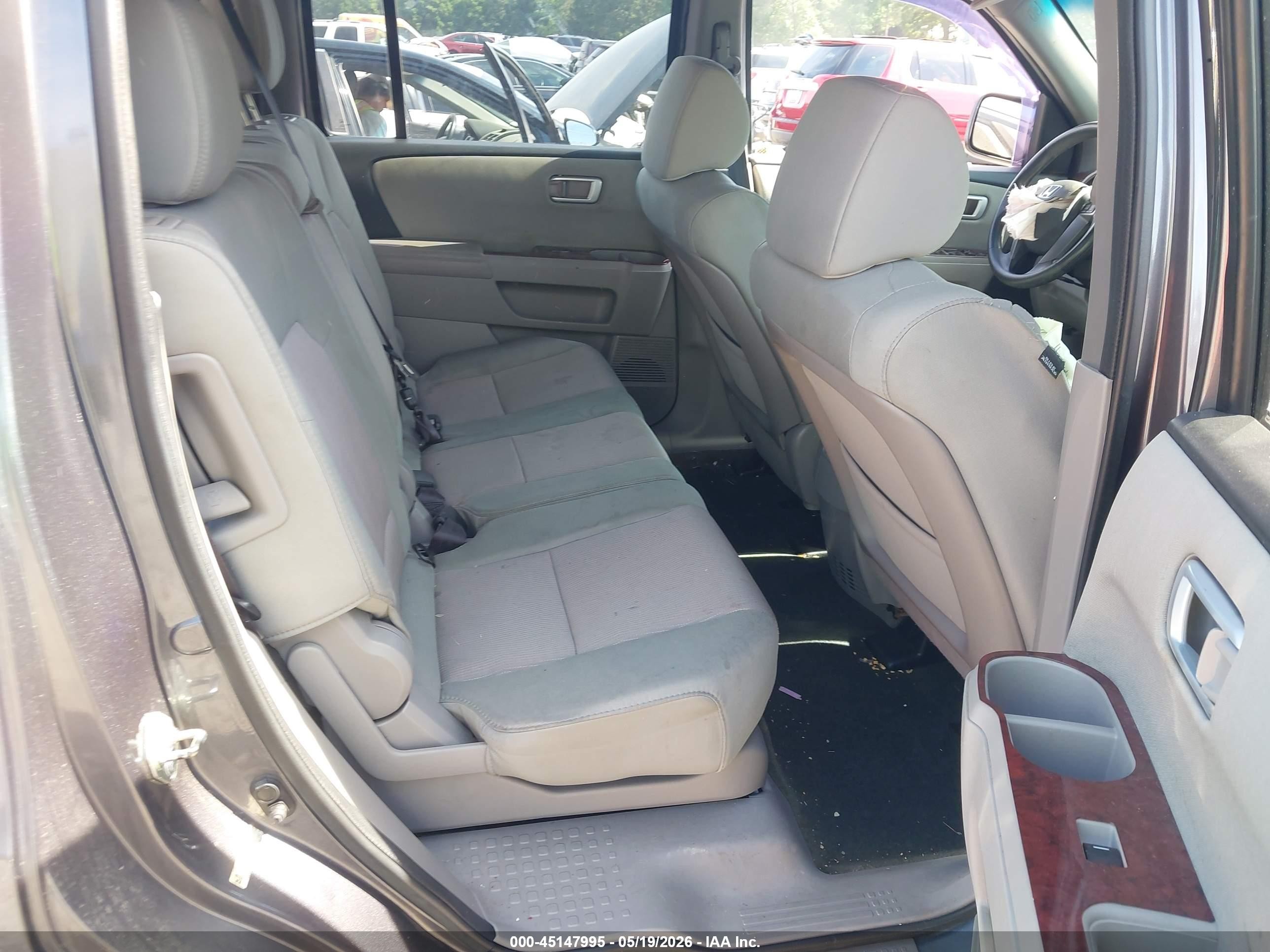2015 Honda Pilot Ex Gray vin: 5FNYF3H41FB033092