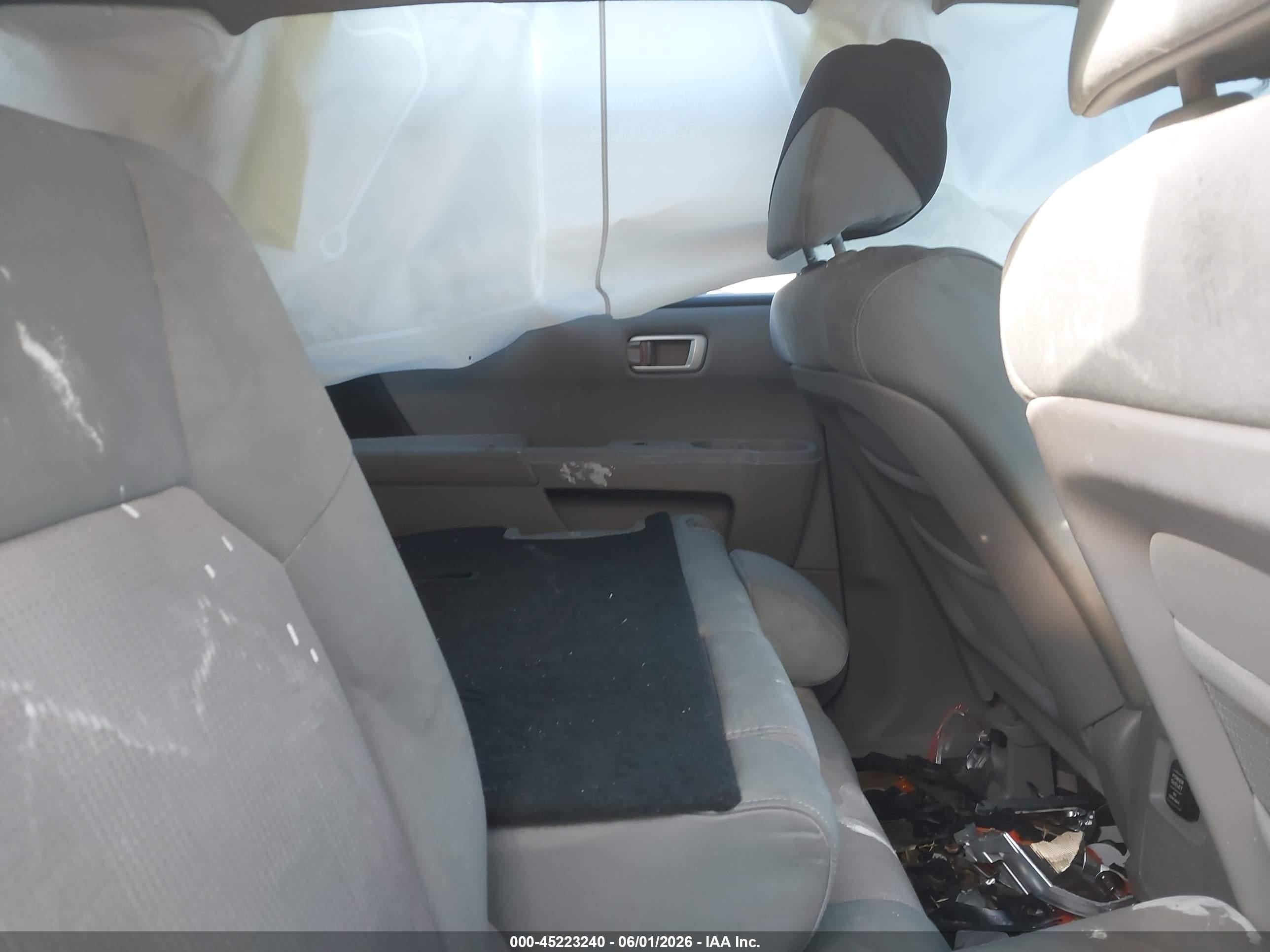 2011 Honda Pilot Ex Gray vin: 5FNYF3H42BB007448