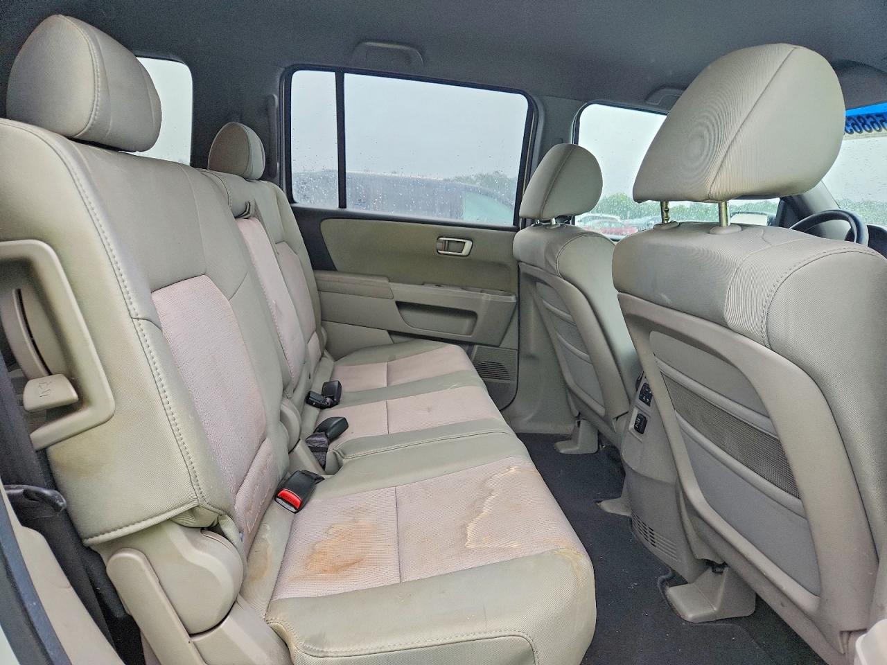 2011 Honda Pilot Ex Silver vin: 5FNYF3H42BB052082