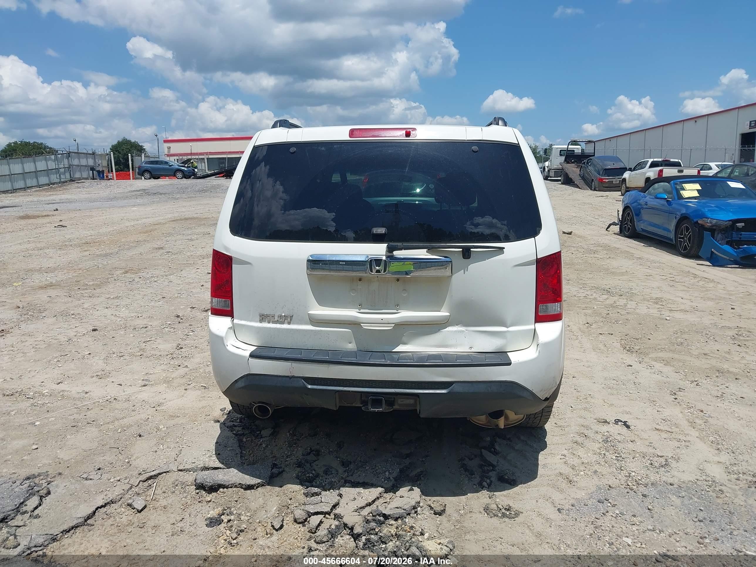2012 Honda Pilot Ex White vin: 5FNYF3H42CB012960