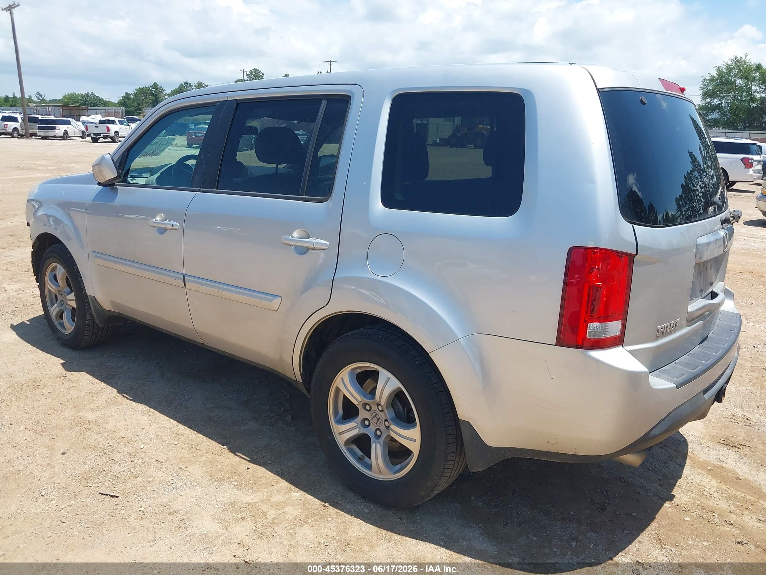 2014 Honda Pilot Ex Silver vin: 5FNYF3H42EB020513