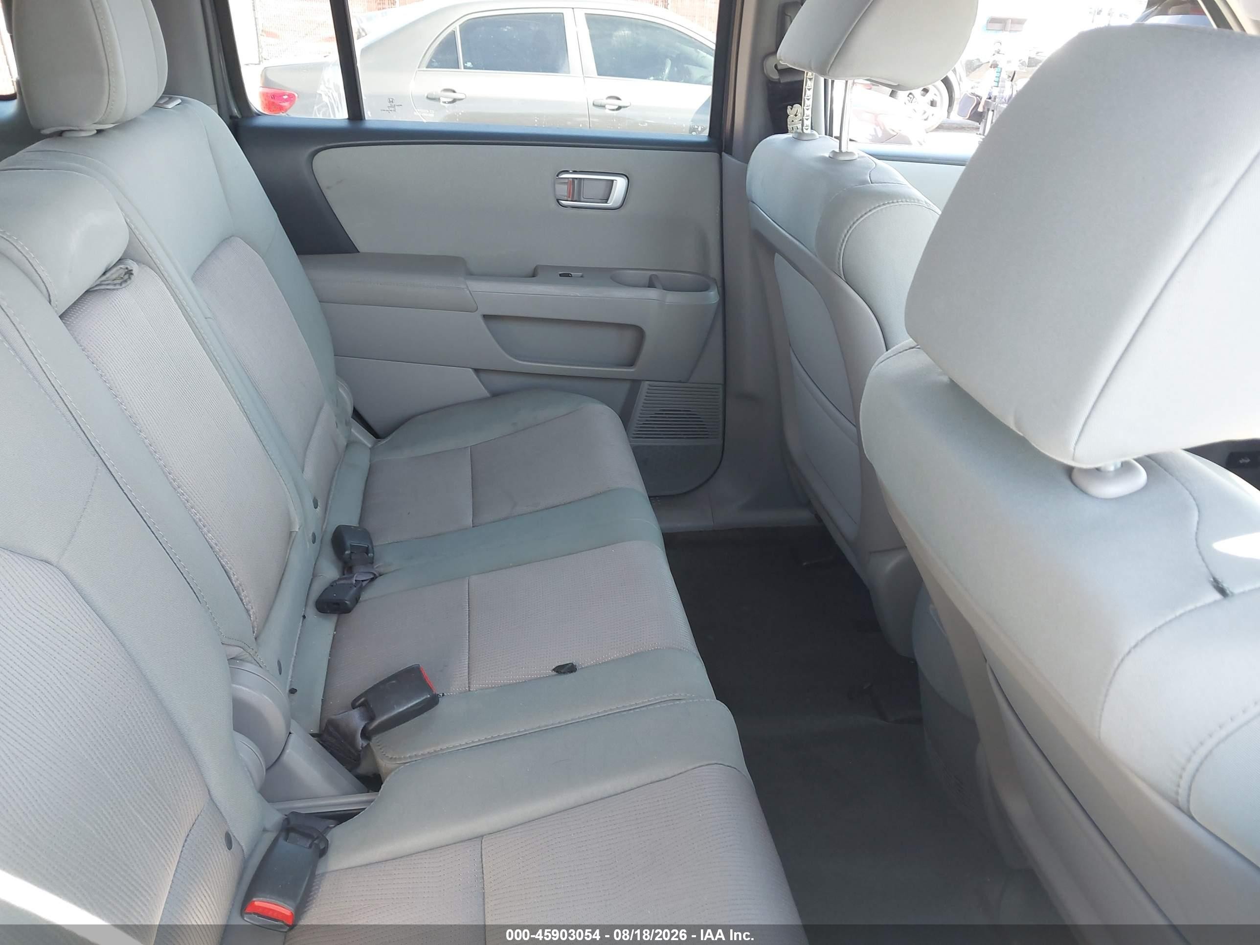 2014 Honda Pilot Ex Gray vin: 5FNYF3H42EB027185