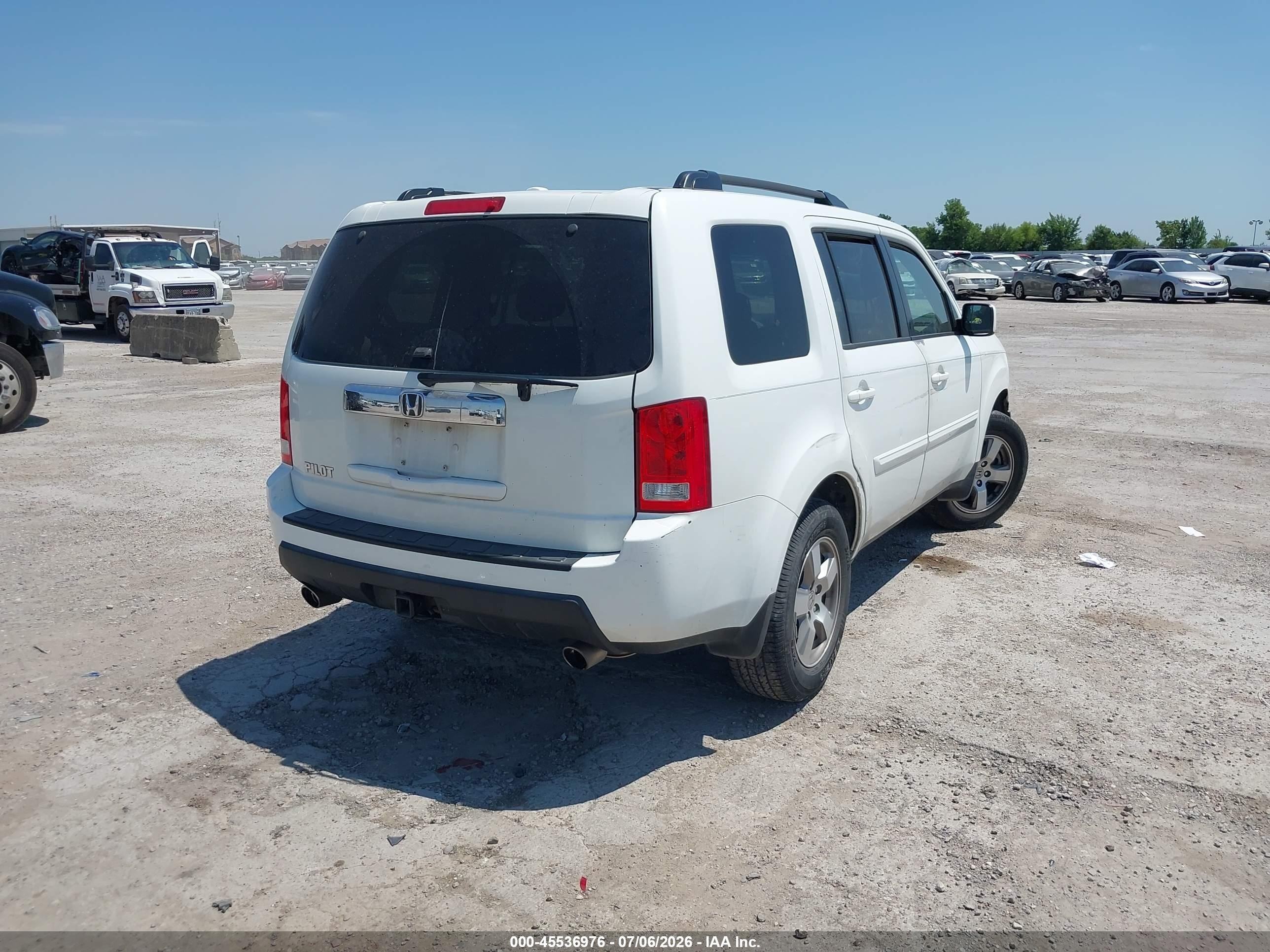 2010 Honda Pilot Ex White vin: 5FNYF3H43AB019591