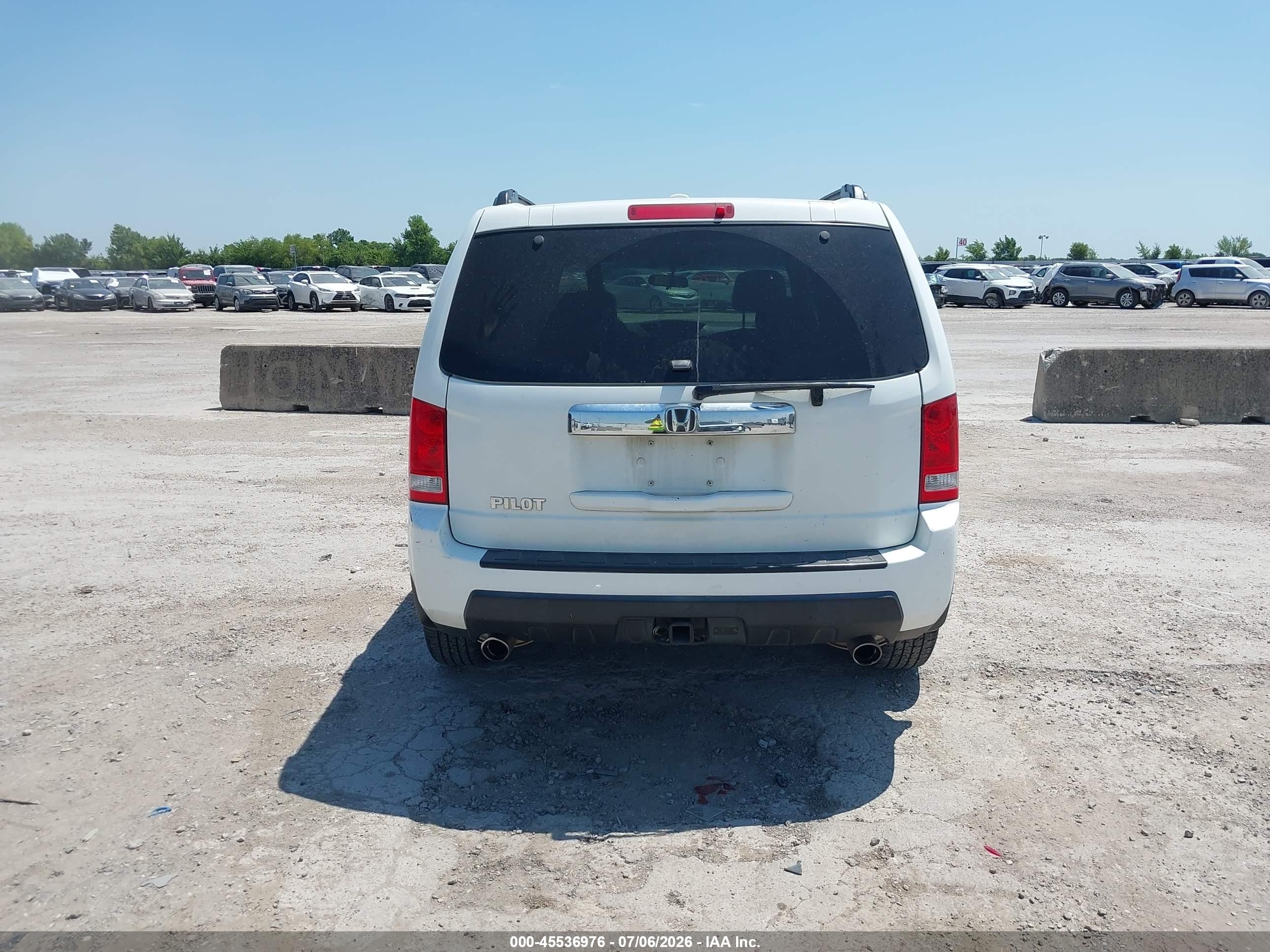 2010 Honda Pilot Ex White vin: 5FNYF3H43AB019591
