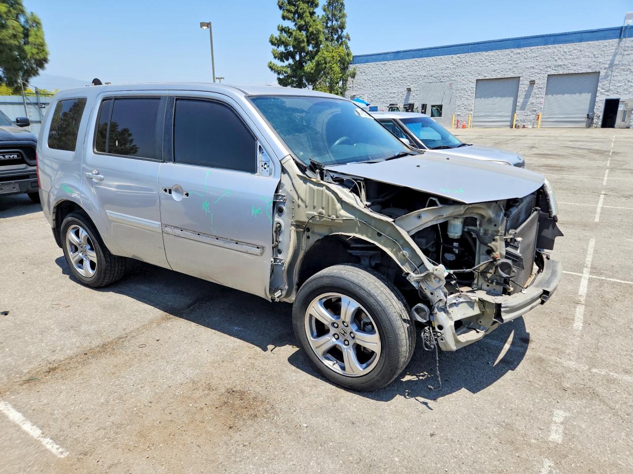 2014 Honda Pilot Ex Silver vin: 5FNYF3H43EB011139