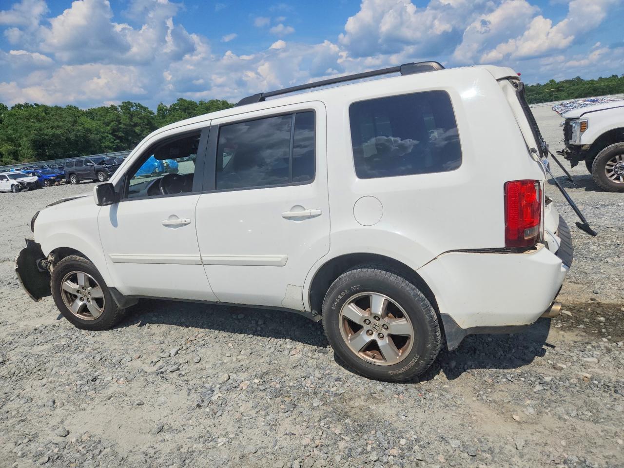 2010 Honda Pilot Ex White vin: 5FNYF3H44AB001231