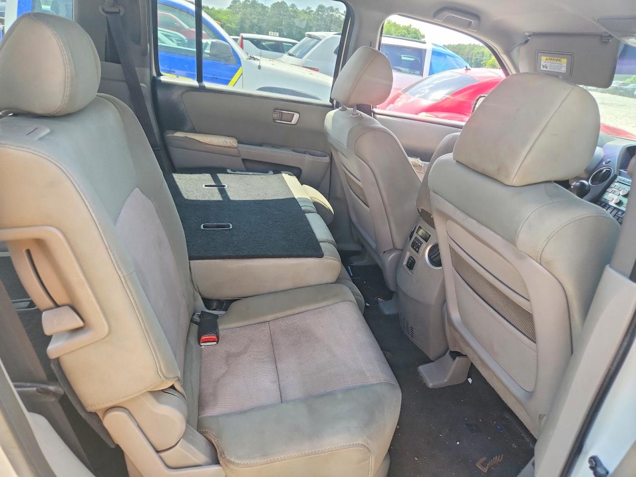 2010 Honda Pilot Ex White vin: 5FNYF3H44AB001231