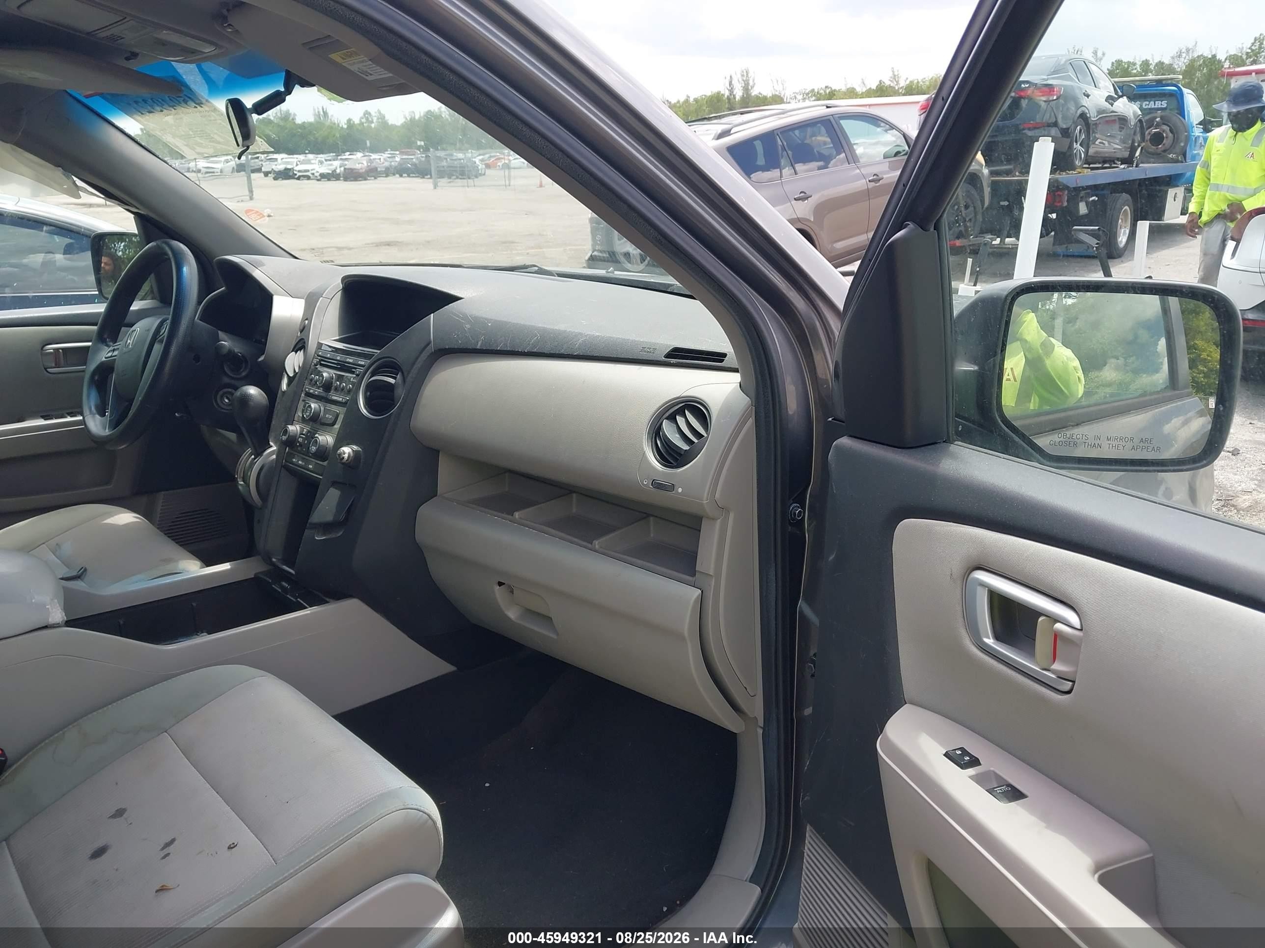 2012 Honda Pilot Ex Gray vin: 5FNYF3H44CB022759