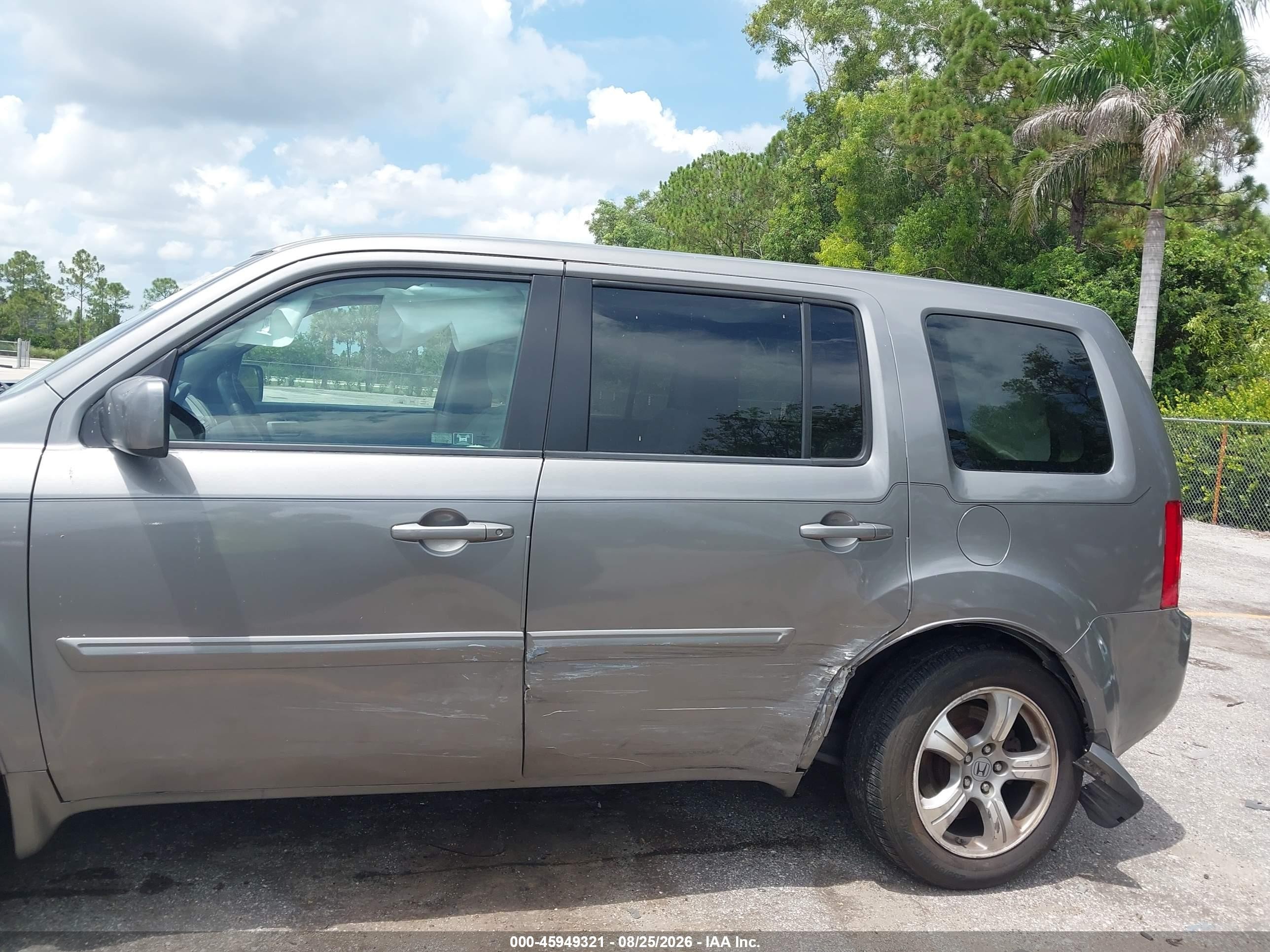 2012 Honda Pilot Ex Gray vin: 5FNYF3H44CB022759