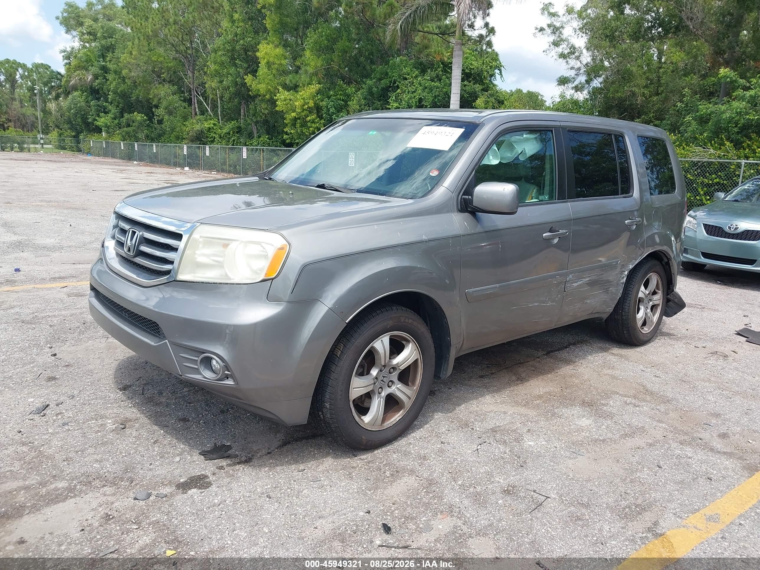 2012 Honda Pilot Ex Gray vin: 5FNYF3H44CB022759