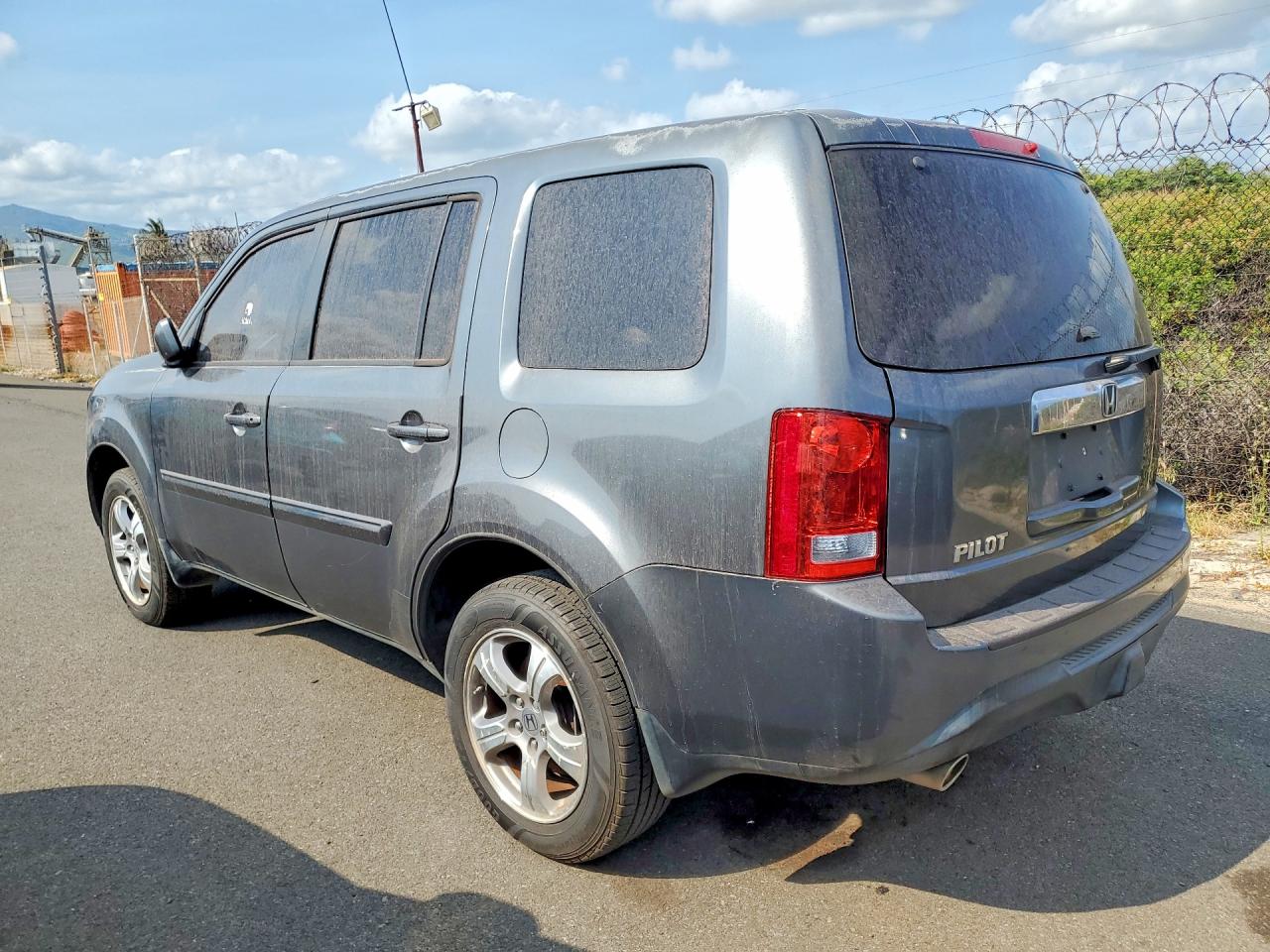2012 Honda Pilot Ex Gray vin: 5FNYF3H44CB043658