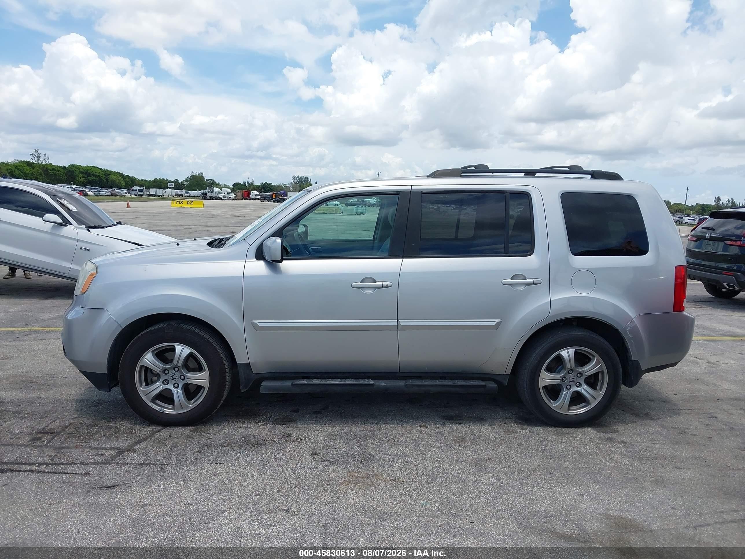 2013 Honda Pilot Ex Silver vin: 5FNYF3H44DB029308