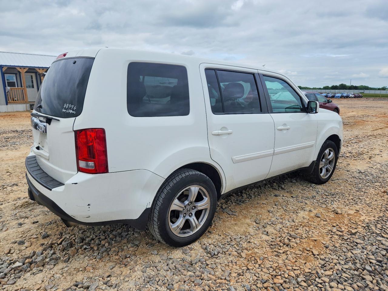 2013 Honda Pilot White vin: 5FNYF3H44DB040826