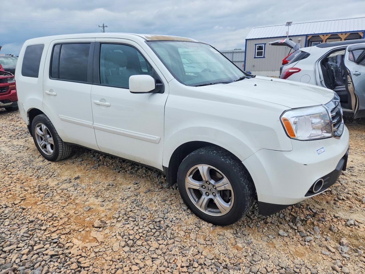 2013 Honda Pilot White vin: 5FNYF3H44DB040826
