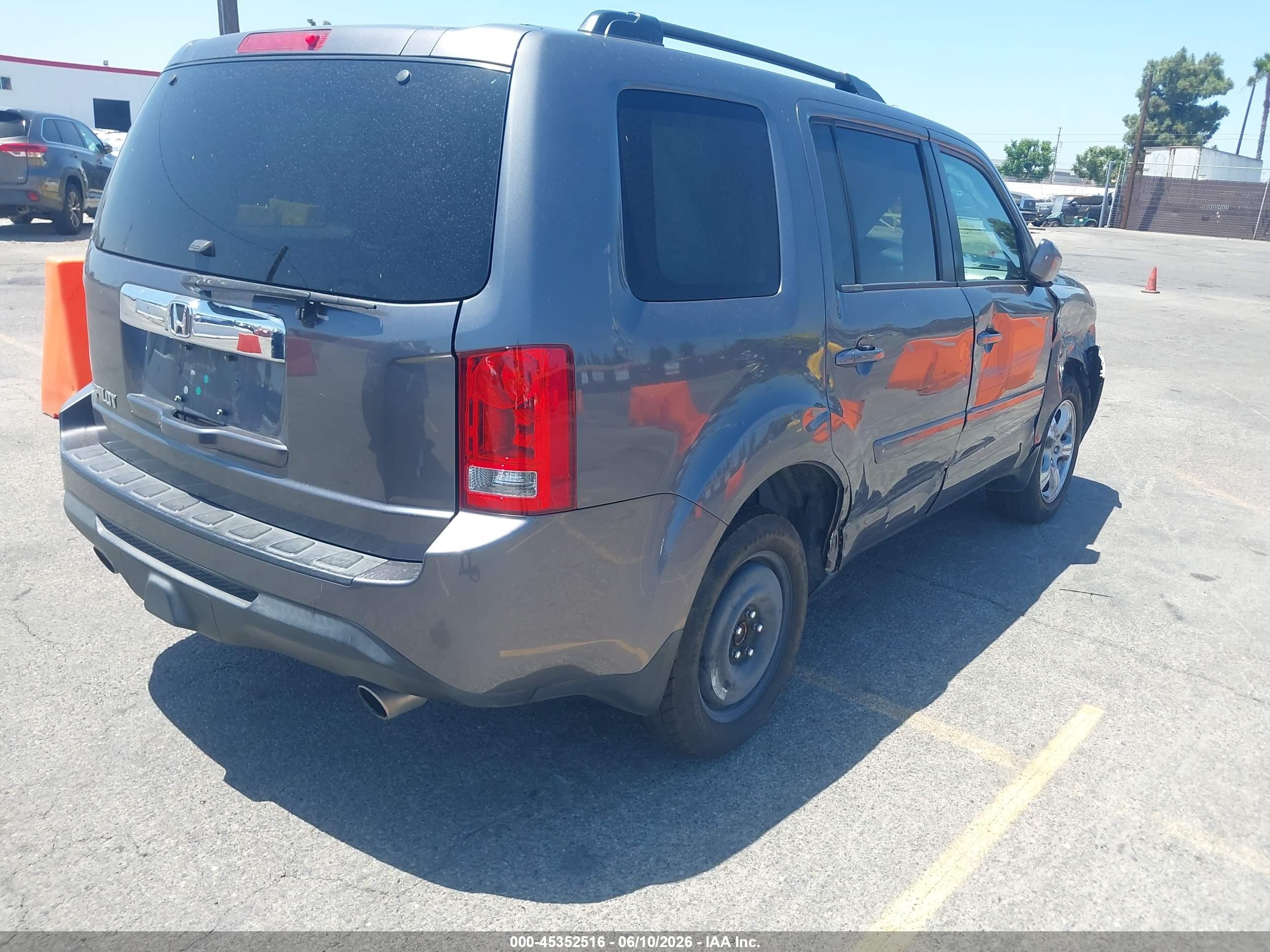 2014 Honda Pilot Ex Gray vin: 5FNYF3H44EB024188