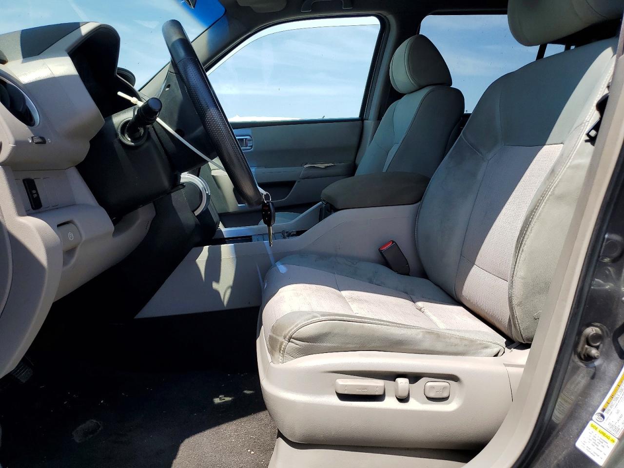 2010 Honda Pilot Ex Tan vin: 5FNYF3H45AB006194