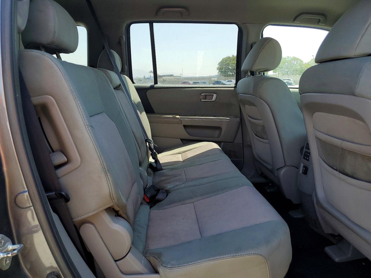2010 Honda Pilot Ex Tan vin: 5FNYF3H45AB006194