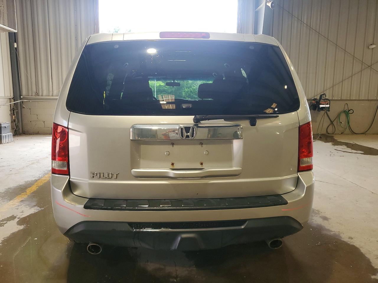 2012 Honda Pilot Ex Silver vin: 5FNYF3H45CB033088