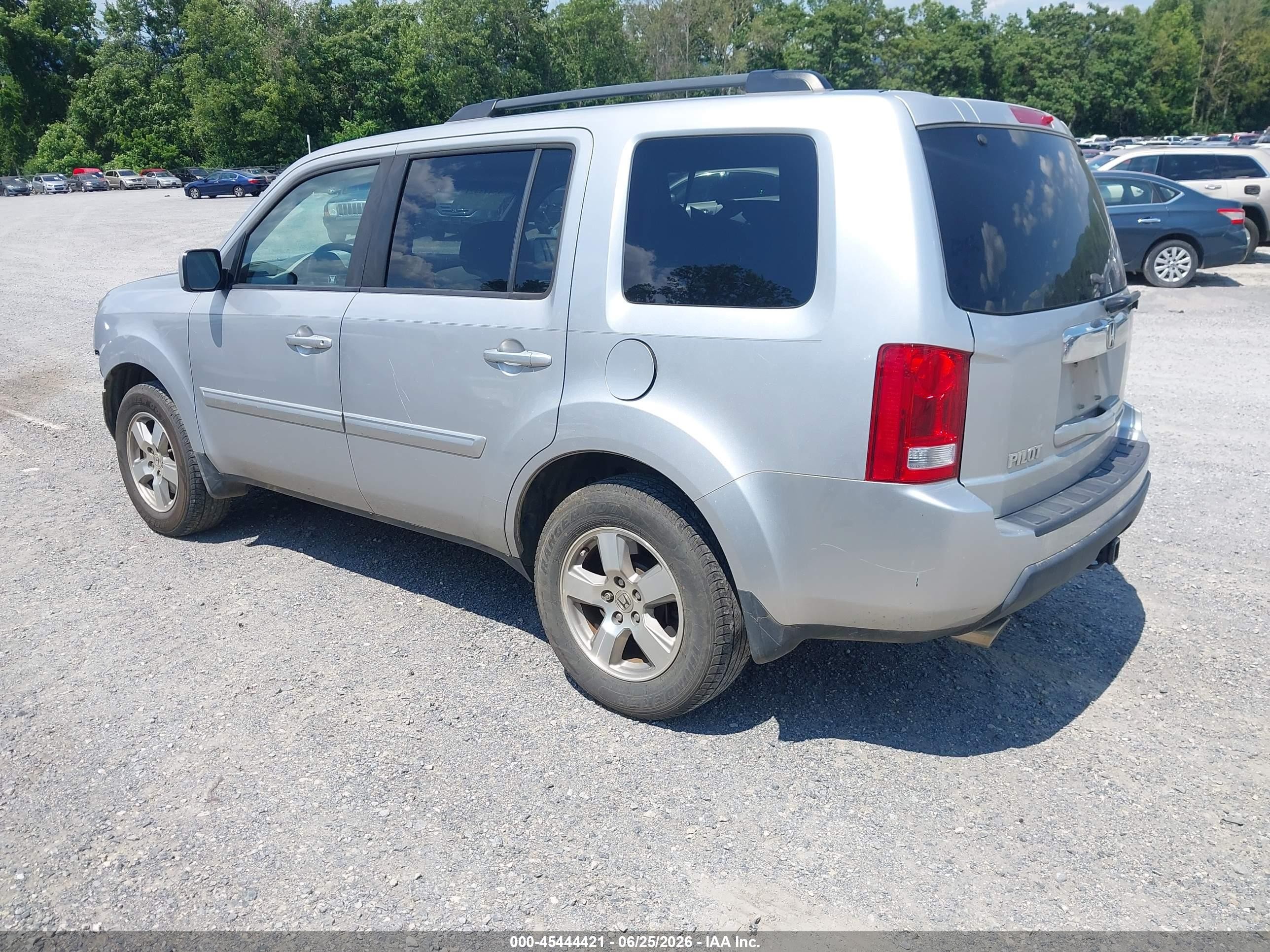 2011 Honda Pilot Ex Silver vin: 5FNYF3H46BB037519
