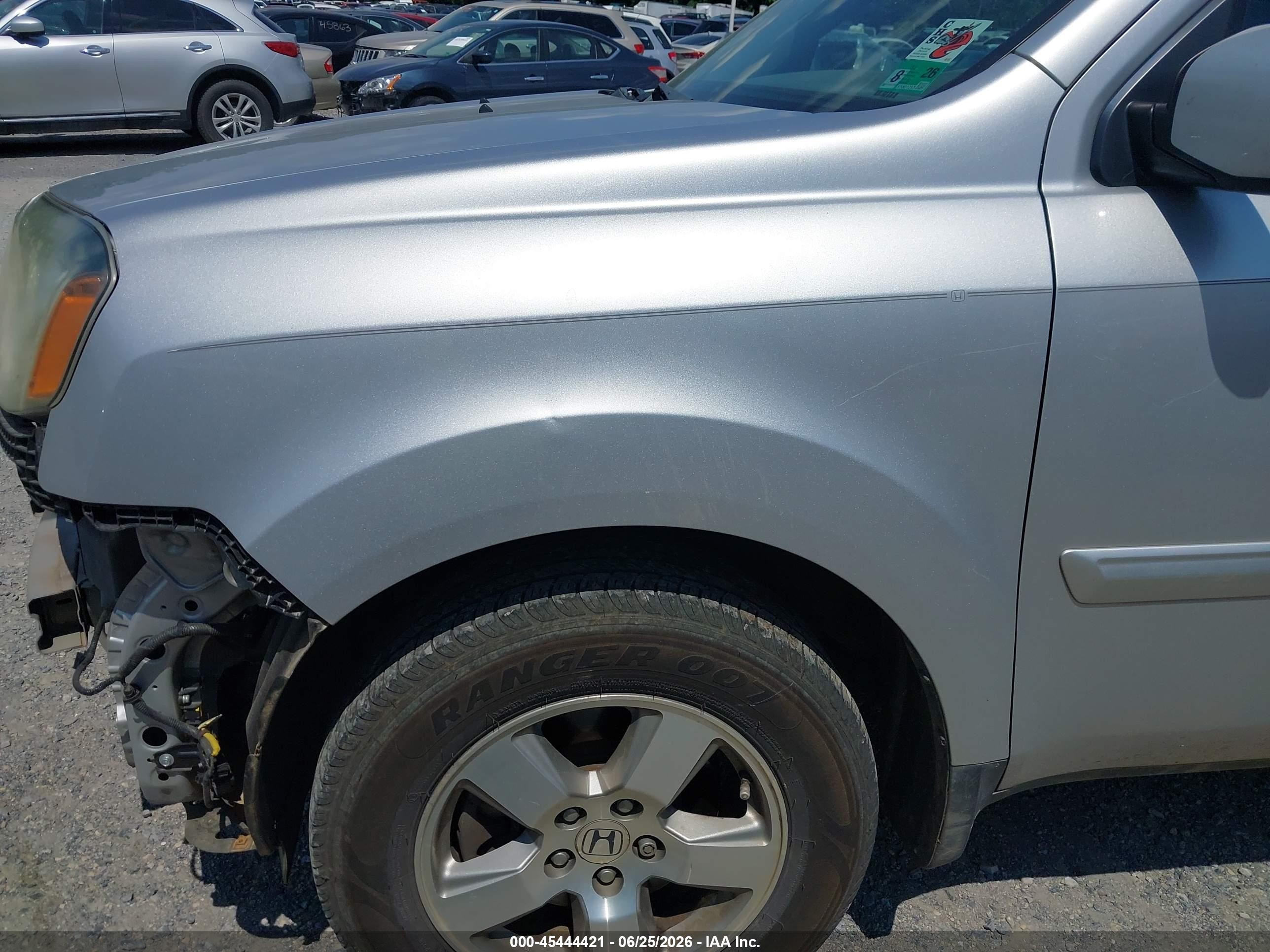 2011 Honda Pilot Ex Silver vin: 5FNYF3H46BB037519