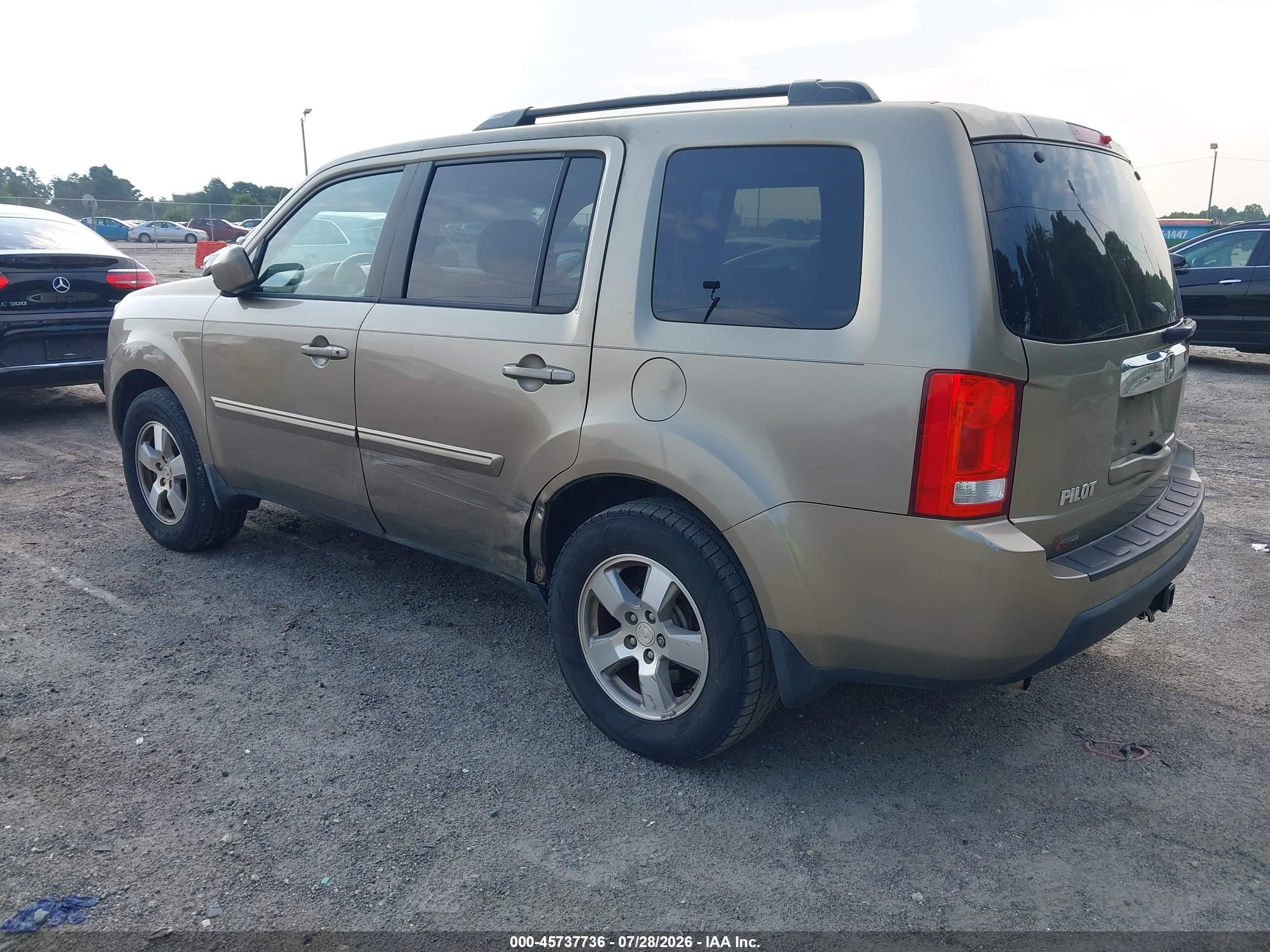 2011 Honda Pilot Ex Gold vin: 5FNYF3H46BB045832