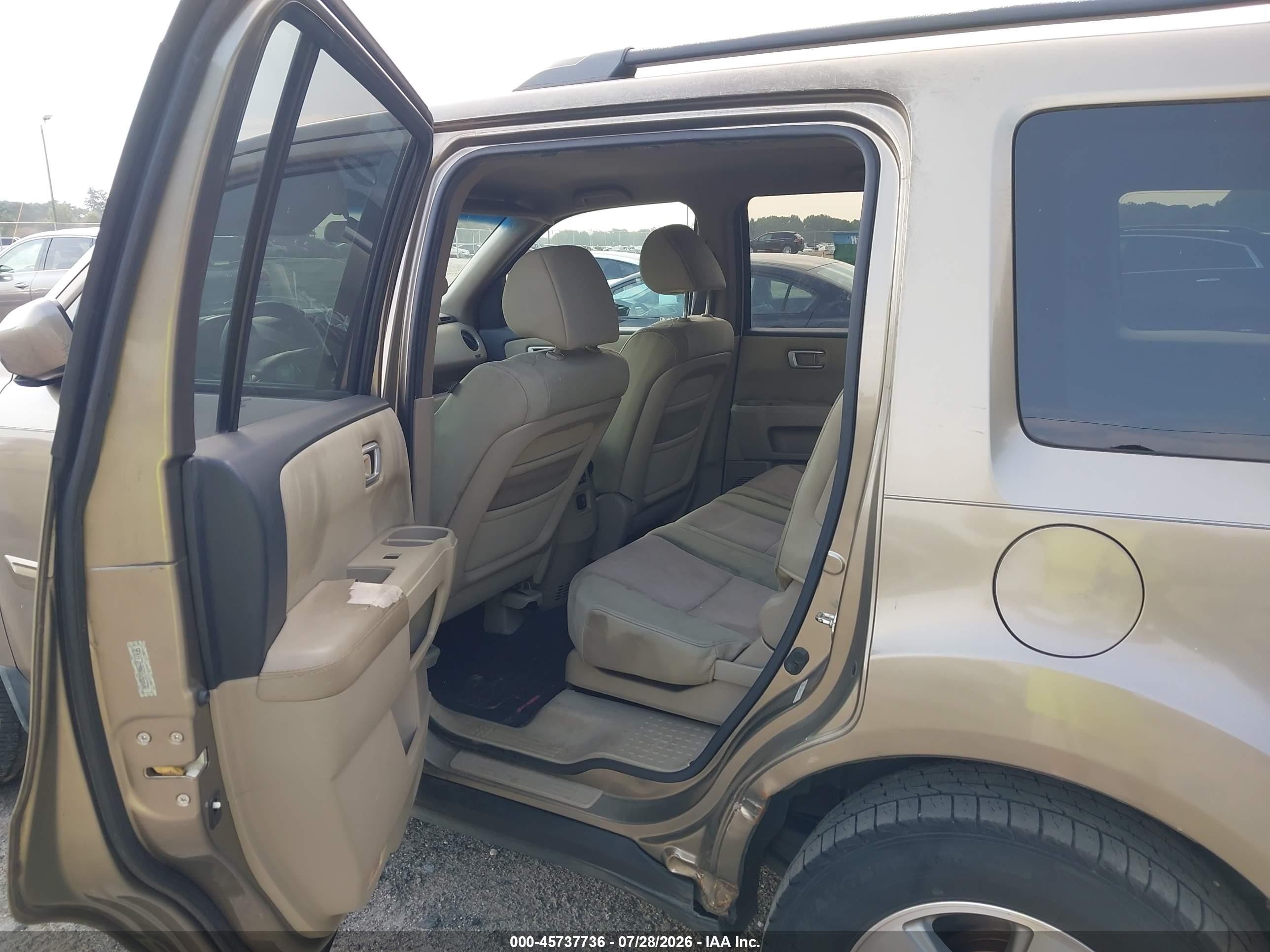 2011 Honda Pilot Ex Gold vin: 5FNYF3H46BB045832