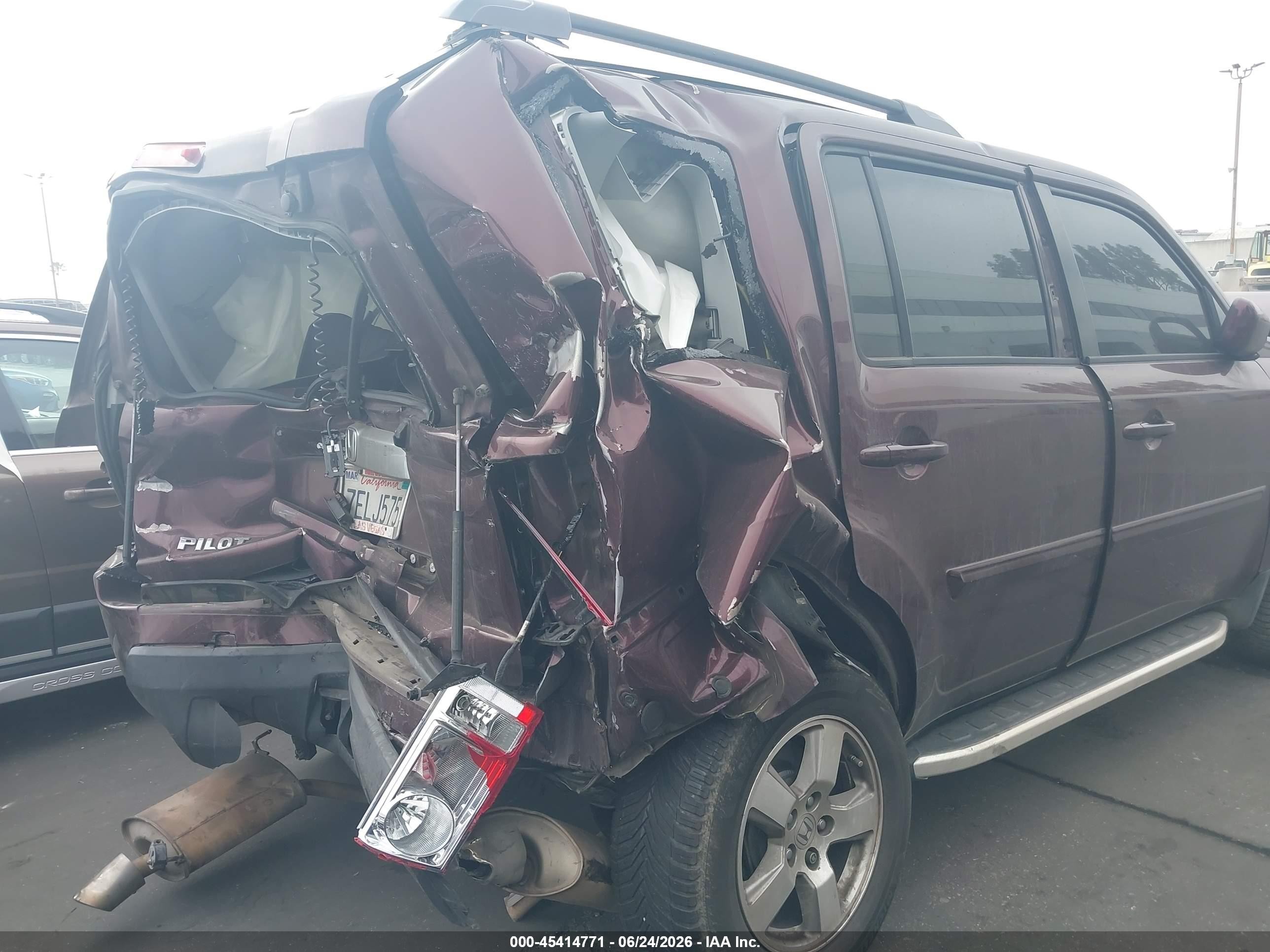 2011 Honda Pilot Ex Red vin: 5FNYF3H46BB054336