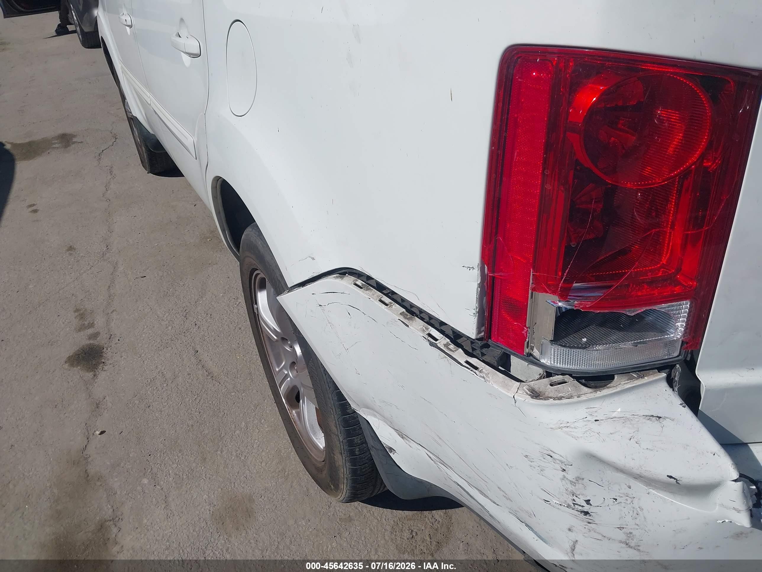 2013 Honda Pilot Ex White vin: 5FNYF3H46DB001459