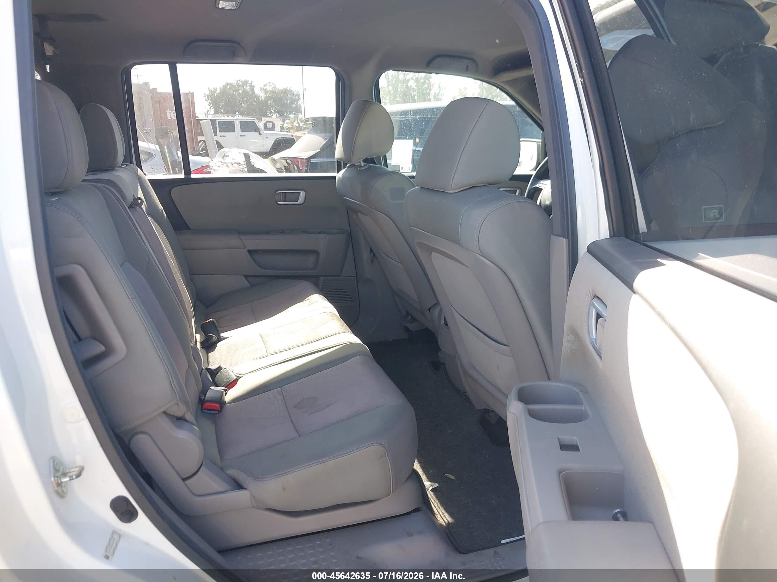 2013 Honda Pilot Ex White vin: 5FNYF3H46DB001459