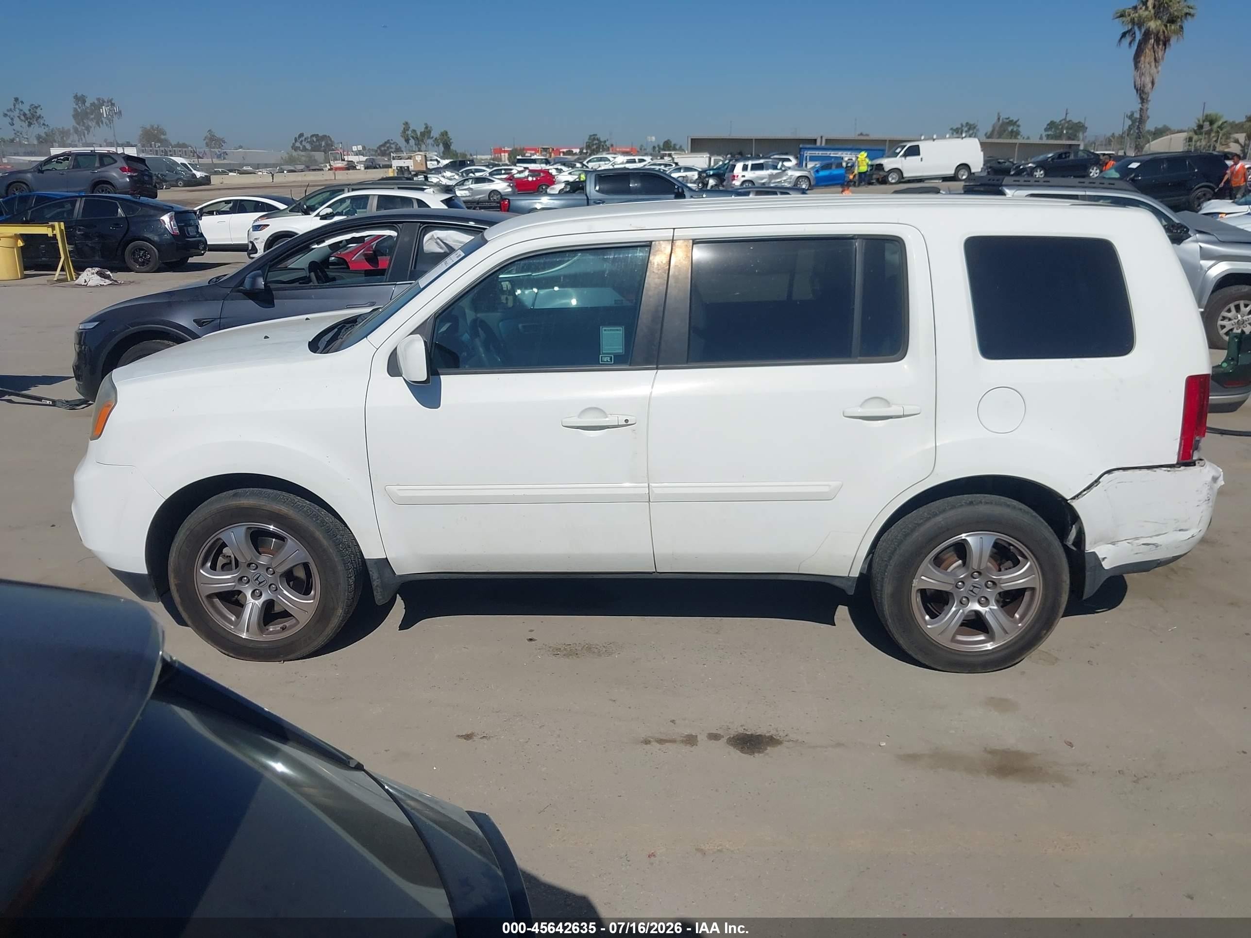 2013 Honda Pilot Ex White vin: 5FNYF3H46DB001459