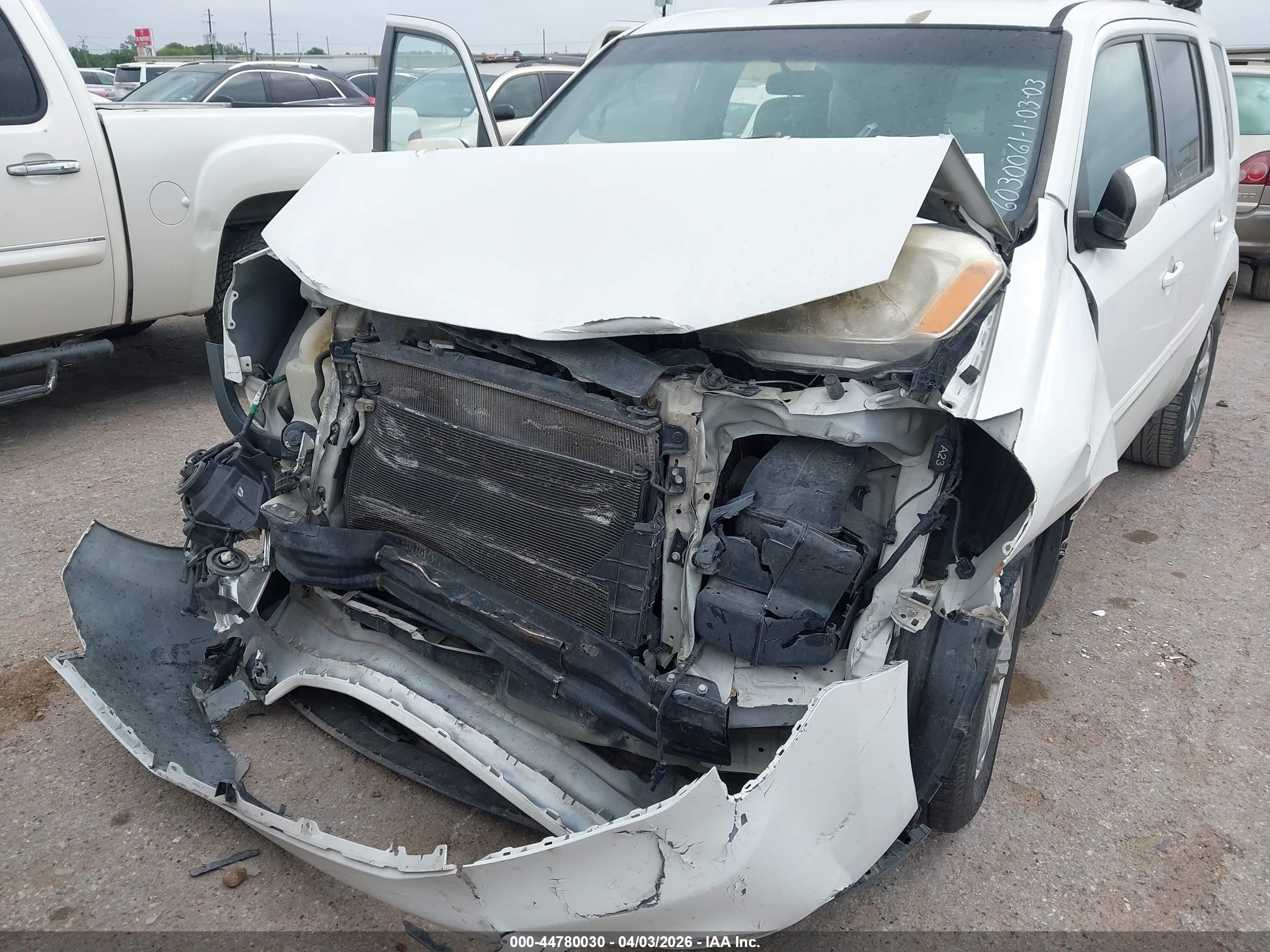 2012 Honda Pilot Ex White vin: 5FNYF3H47CB043413