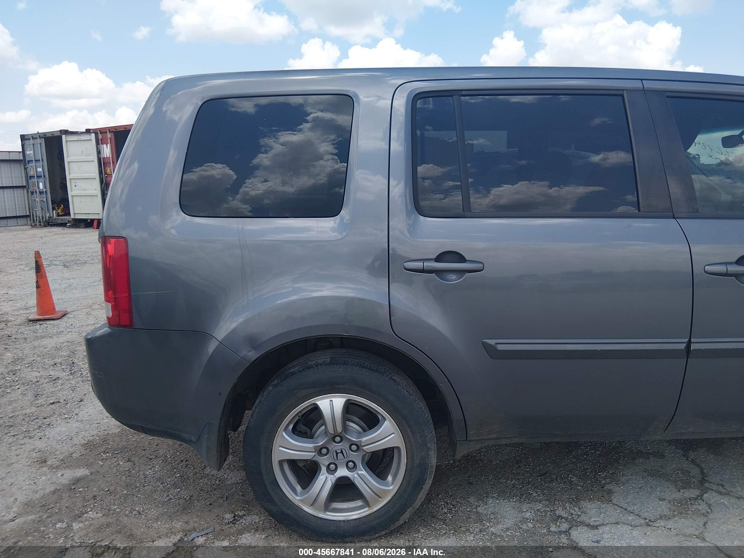 2014 Honda Pilot Ex Gray vin: 5FNYF3H47EB003500