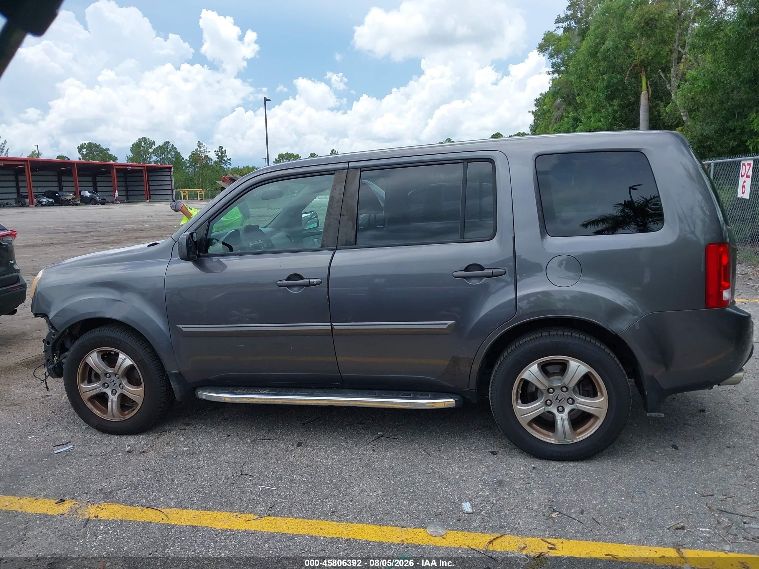 2015 Honda Pilot Ex Gray vin: 5FNYF3H47FB007936