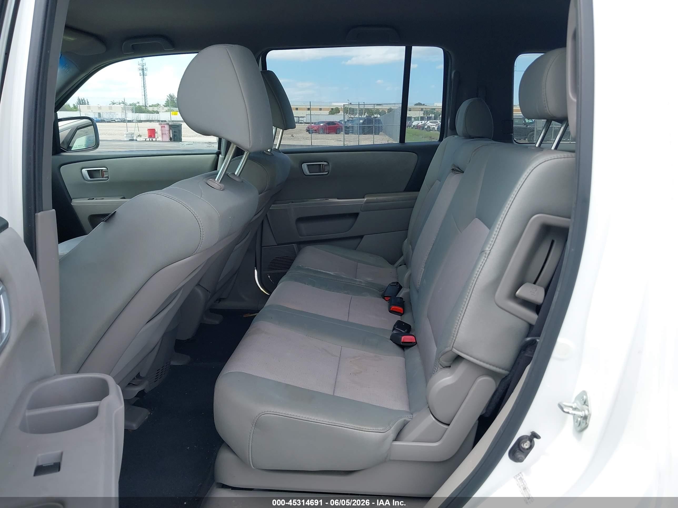 2011 Honda Pilot Ex Белый vin: 5FNYF3H48BB010824