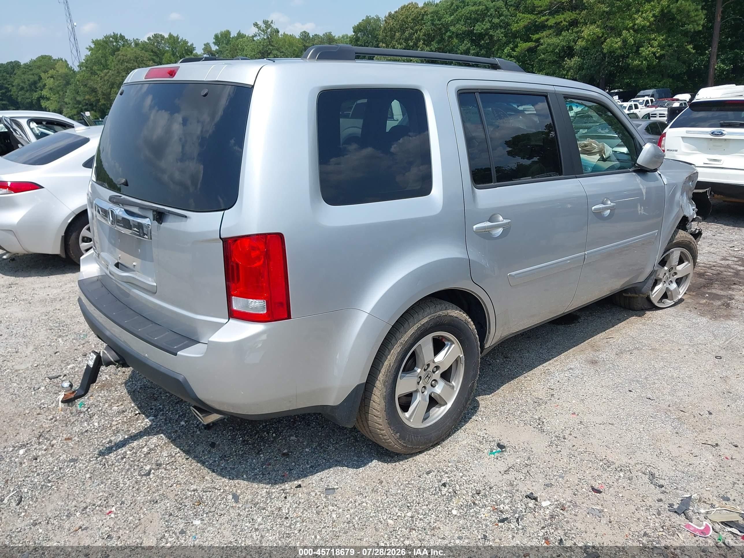 2011 Honda Pilot Ex Silver vin: 5FNYF3H48BB017739