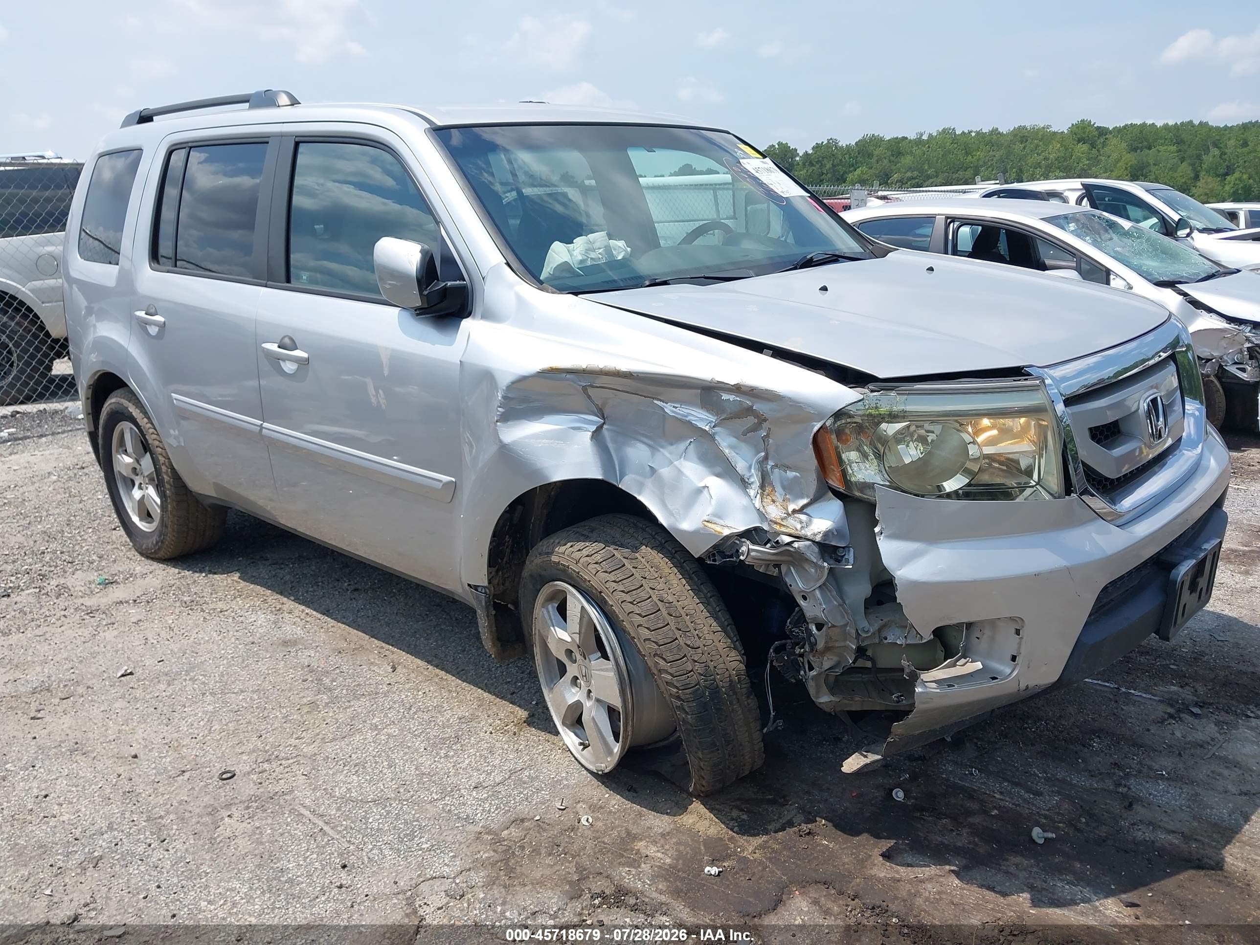 2011 Honda Pilot Ex Silver vin: 5FNYF3H48BB017739