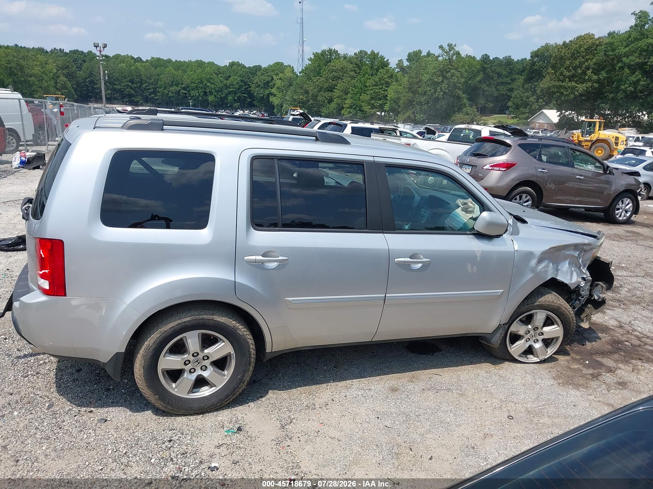 2011 Honda Pilot Ex Silver vin: 5FNYF3H48BB017739