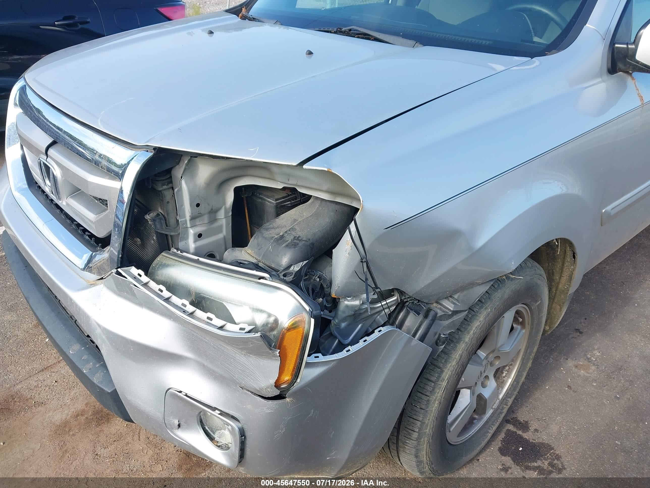 2011 Honda Pilot Ex Silver vin: 5FNYF3H48BB049364