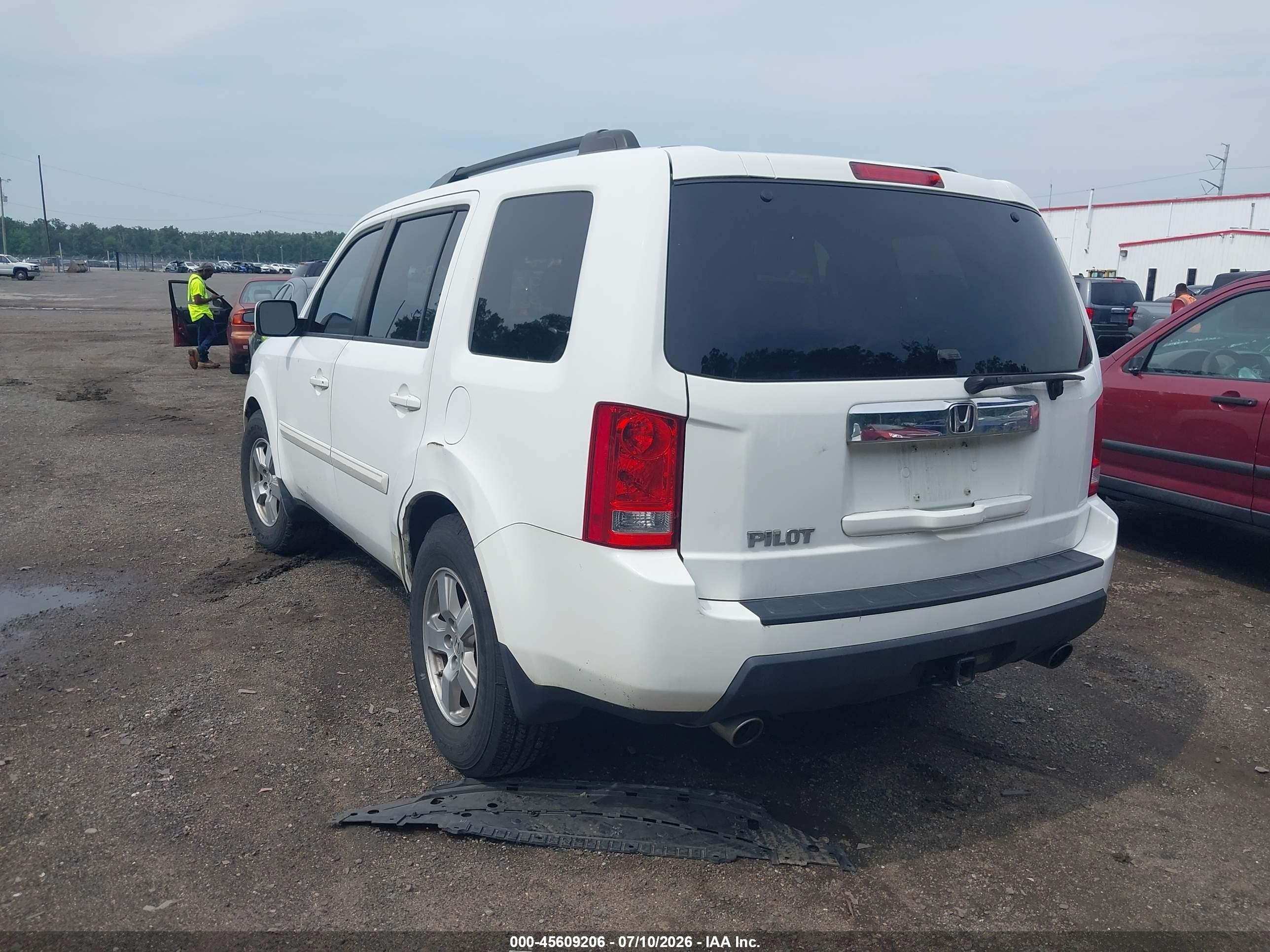 2011 Honda Pilot Ex White vin: 5FNYF3H49BB033707