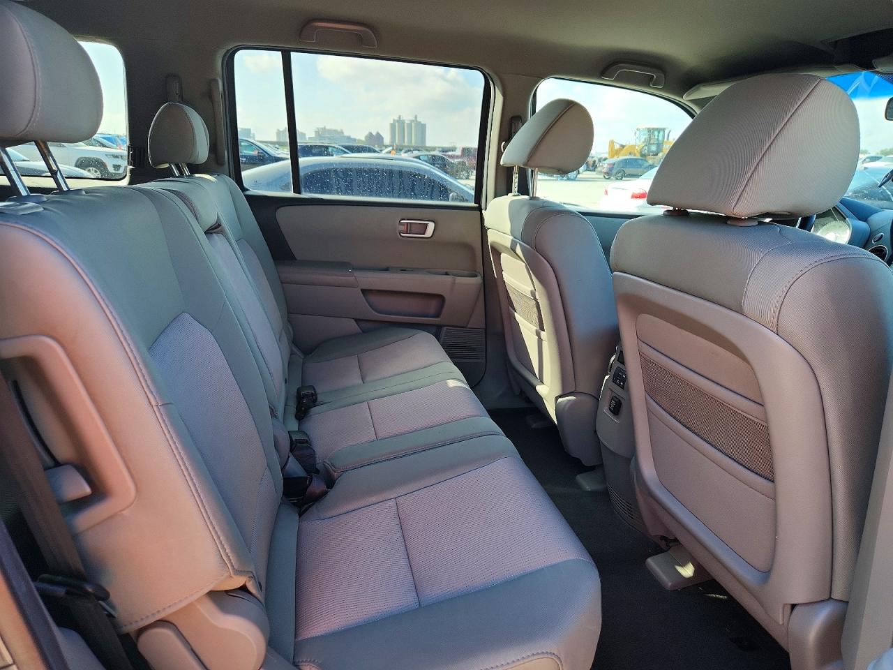 2011 Honda Pilot Ex Gray vin: 5FNYF3H49BB056520