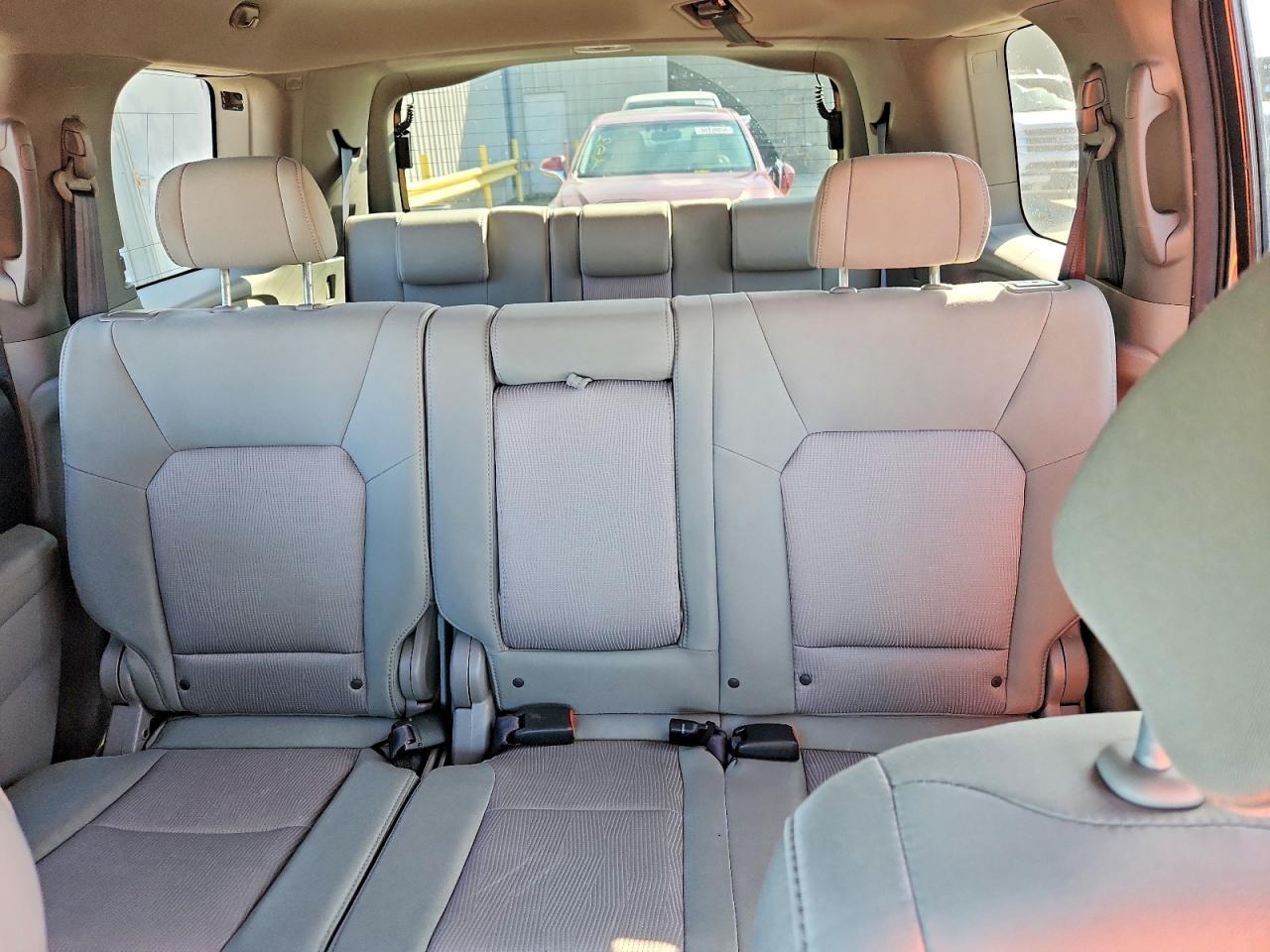 2011 Honda Pilot Ex Gray vin: 5FNYF3H49BB056520