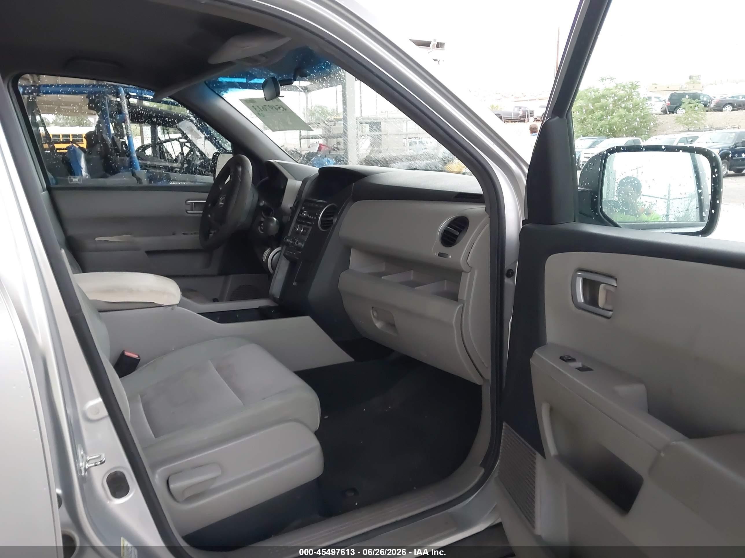 2012 Honda Pilot Ex Silver vin: 5FNYF3H49CB003091