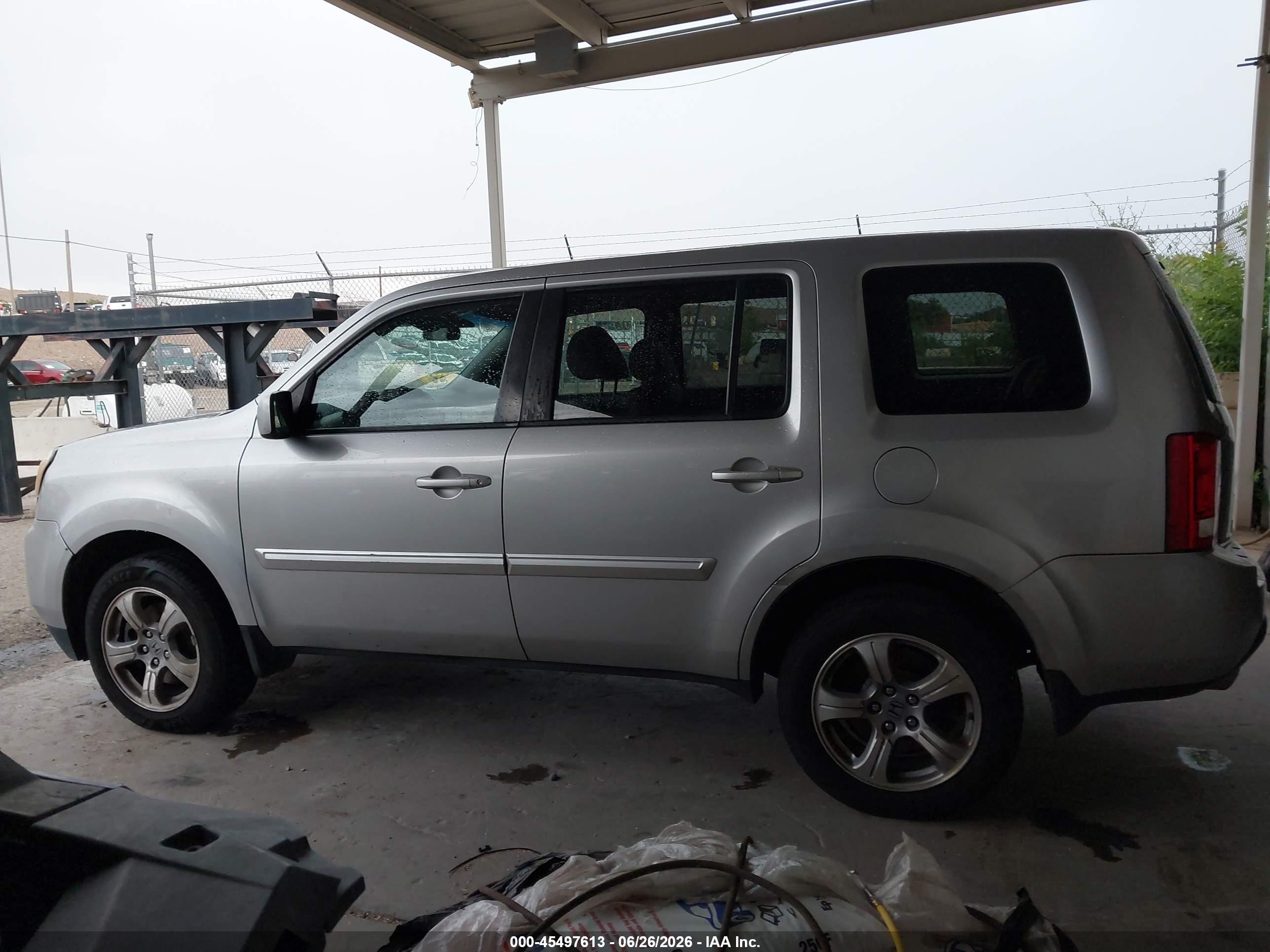 2012 Honda Pilot Ex Silver vin: 5FNYF3H49CB003091