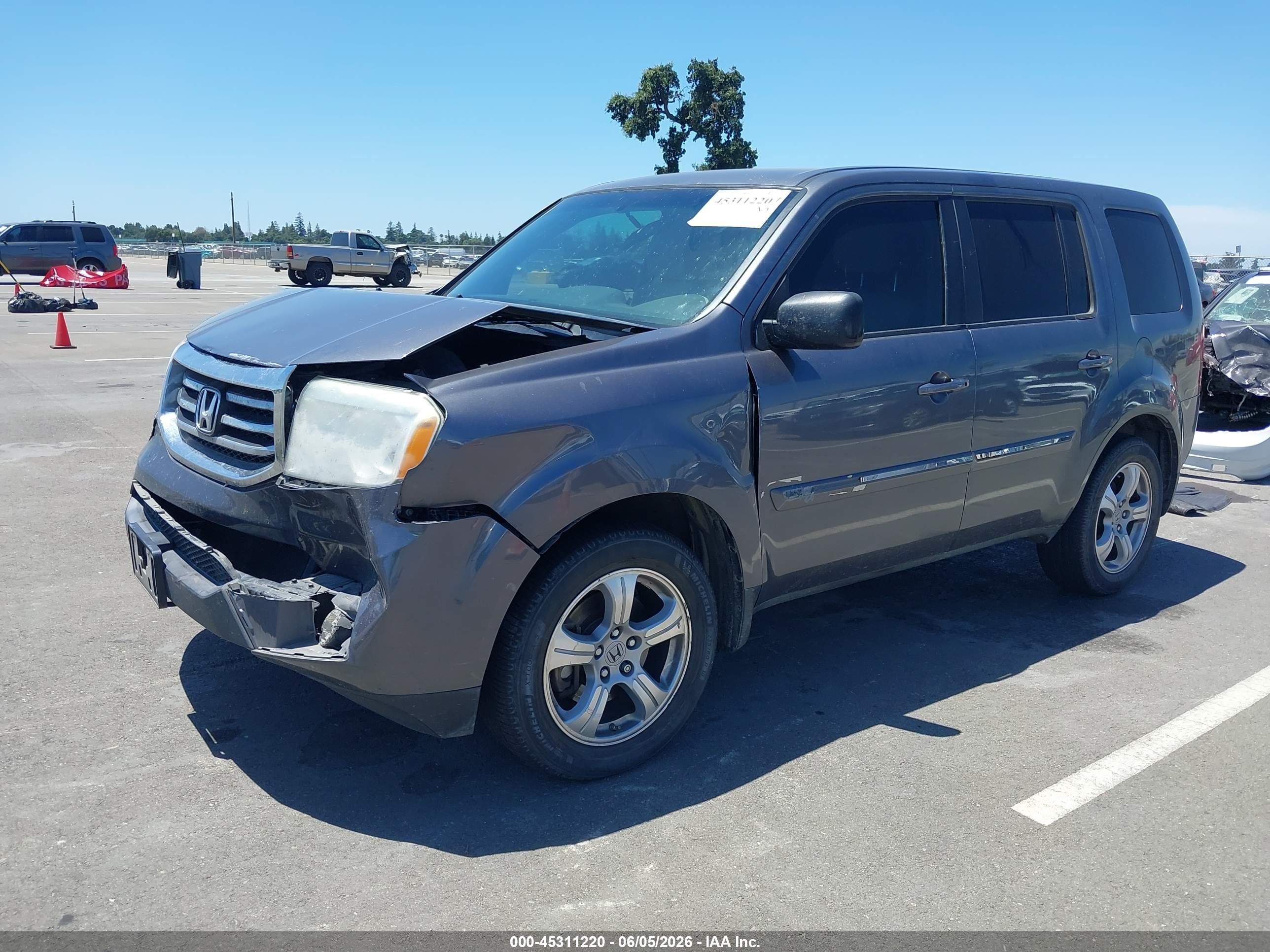 2015 Honda Pilot Ex Серый vin: 5FNYF3H49FB009168