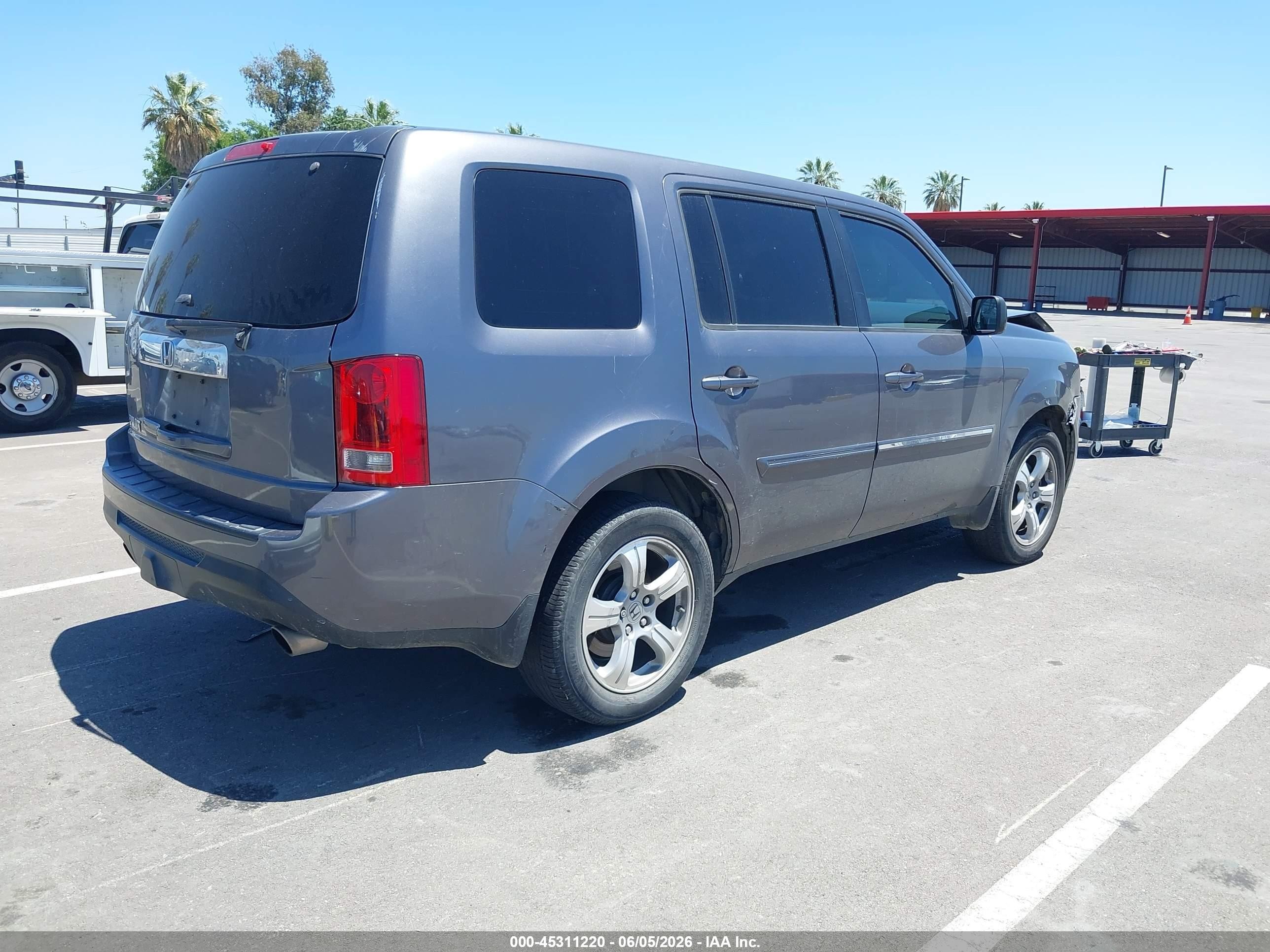 2015 Honda Pilot Ex Серый vin: 5FNYF3H49FB009168