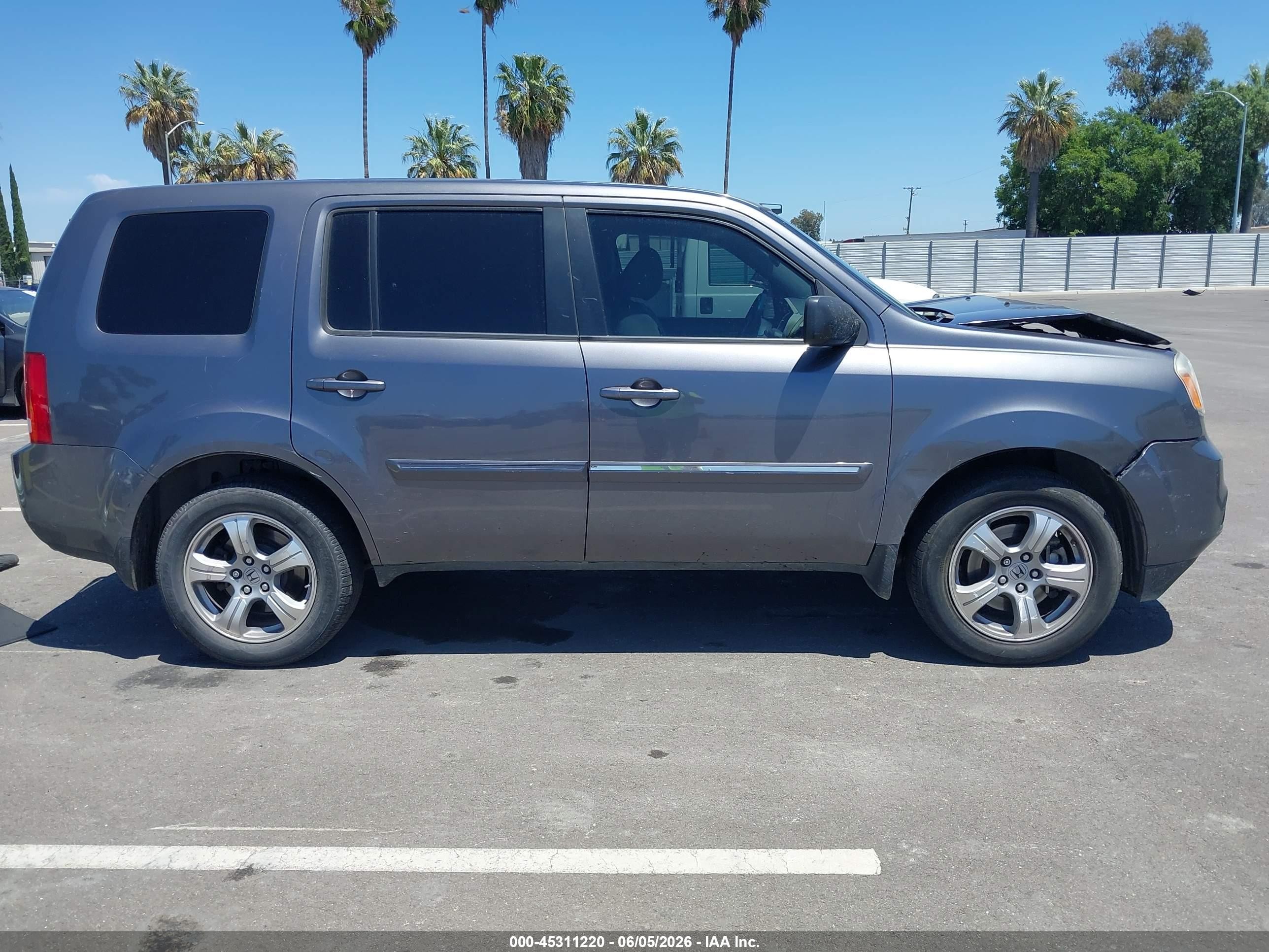 2015 Honda Pilot Ex Серый vin: 5FNYF3H49FB009168