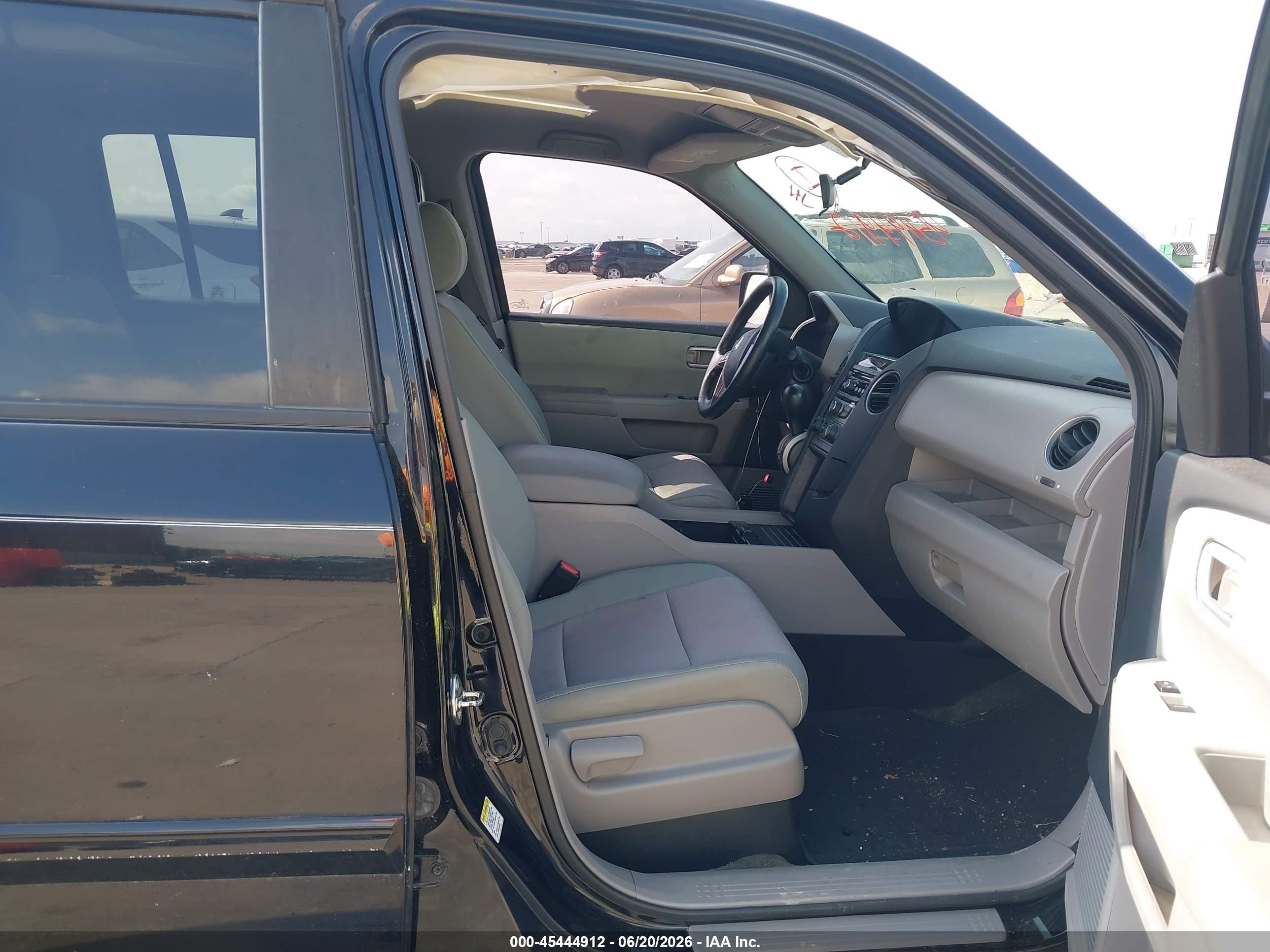 2015 Honda Pilot Ex Черный vin: 5FNYF3H49FB031977