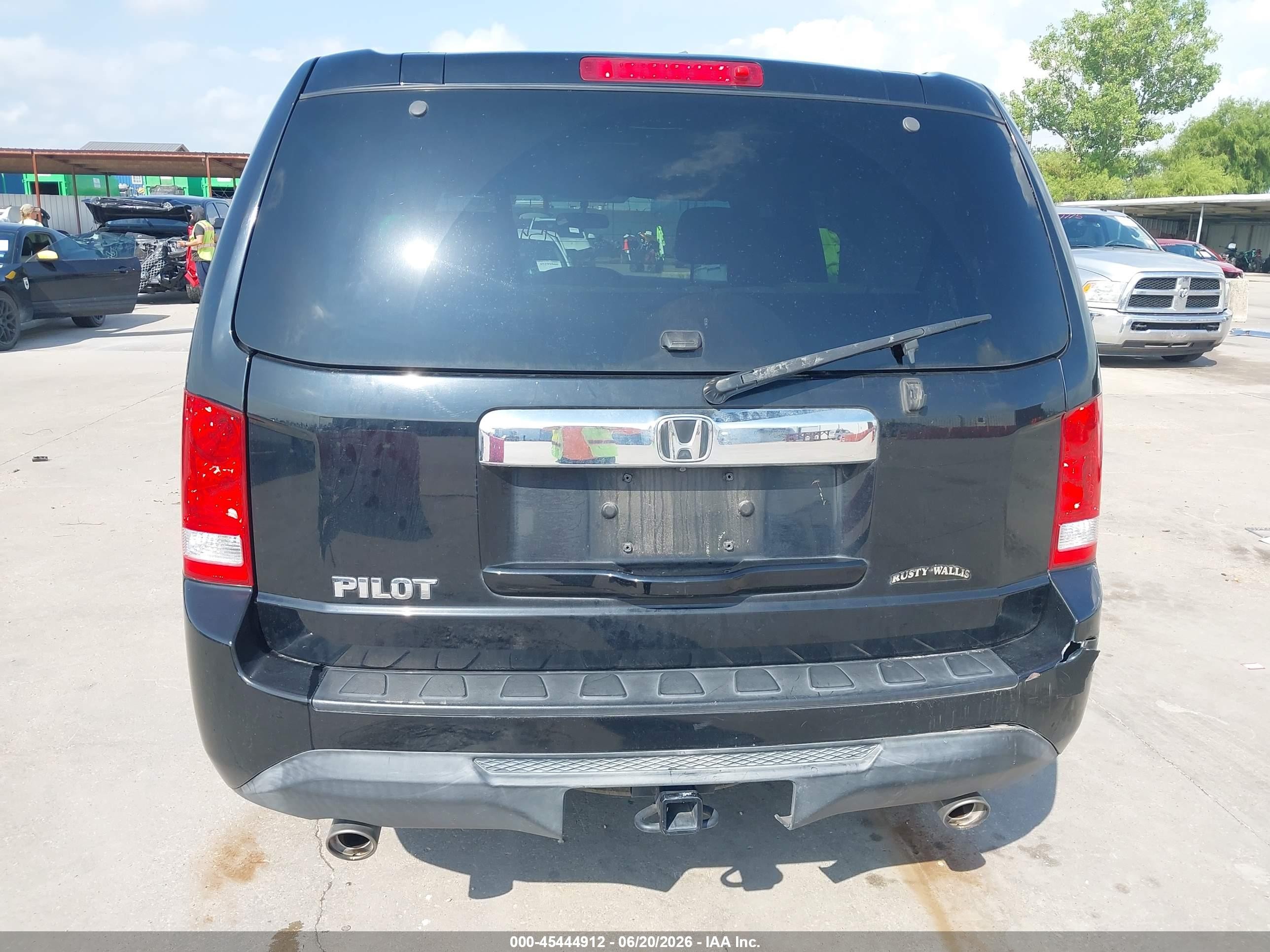 2015 Honda Pilot Ex Черный vin: 5FNYF3H49FB031977